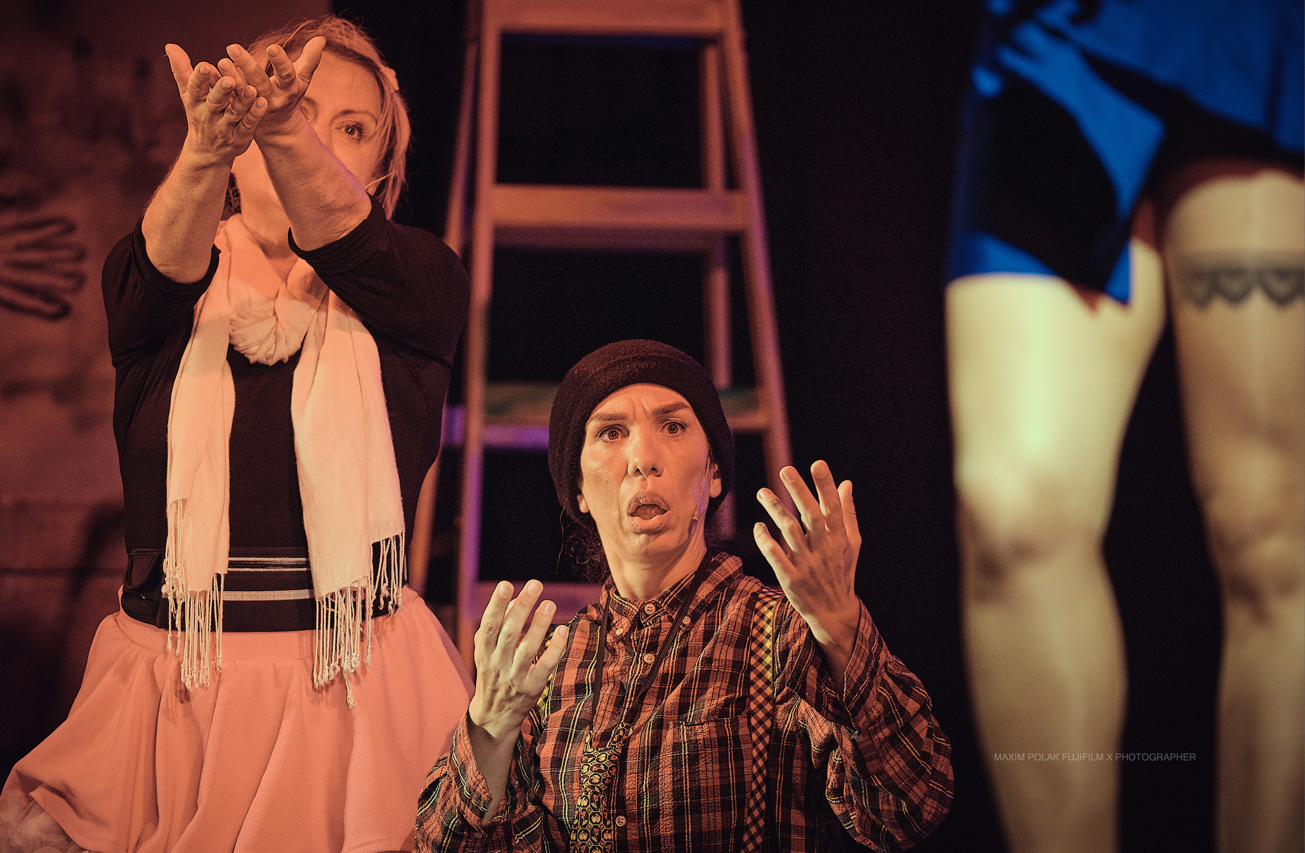 Theater inoi. Middle East Photo Agency סוכנות צילום המזרח התיכון — צילום מקצועי והדפסת מגנטים לאירועים