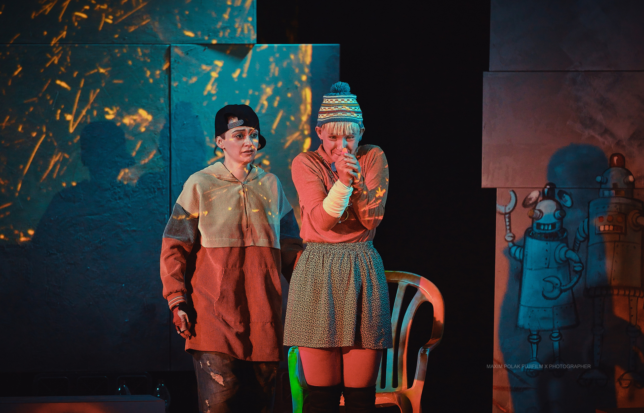 Theater inoi. Middle East Photo Agency סוכנות צילום המזרח התיכון — צילום מקצועי והדפסת מגנטים לאירועים