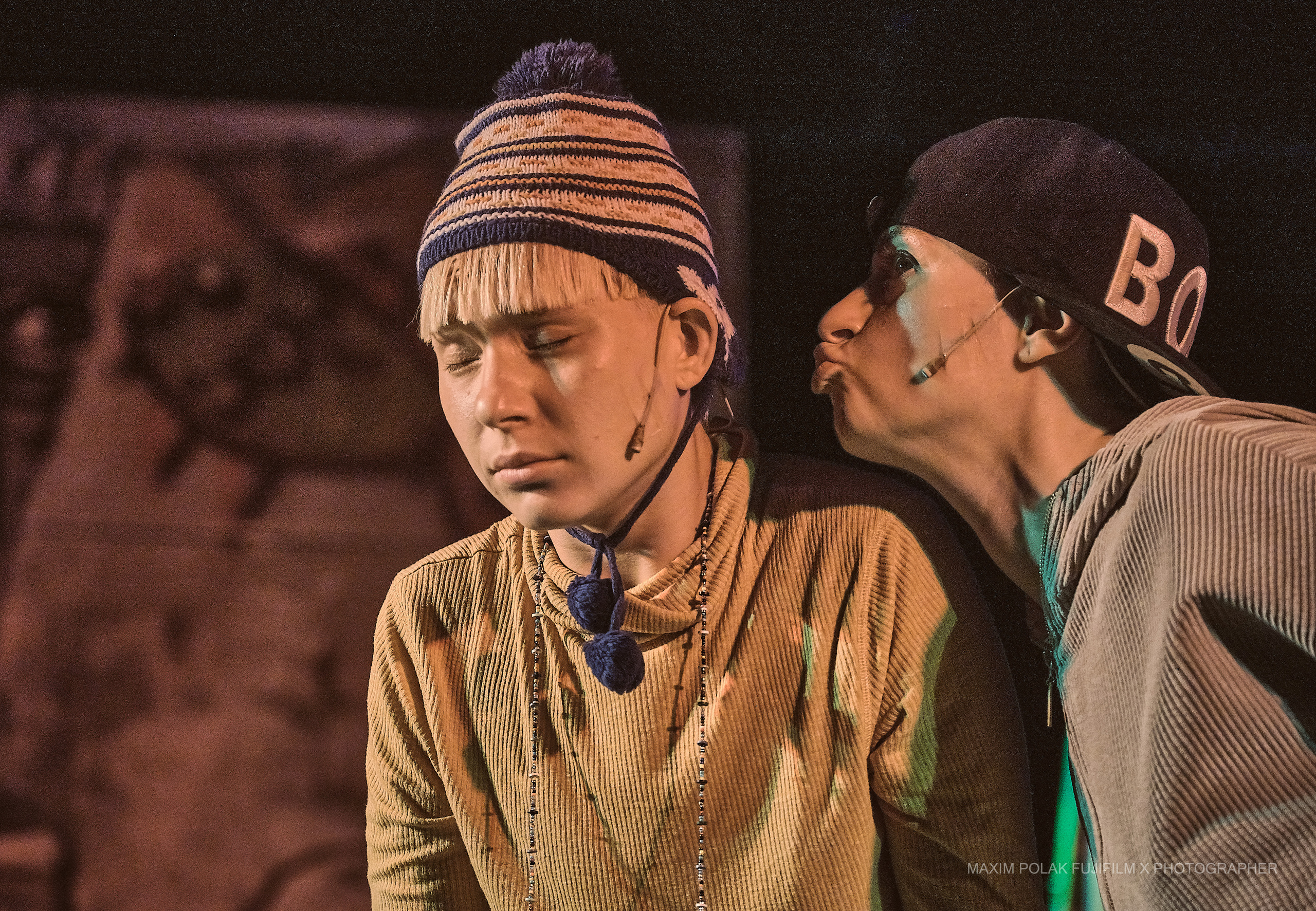 Theater inoi. Middle East Photo Agency סוכנות צילום המזרח התיכון — צילום מקצועי והדפסת מגנטים לאירועים