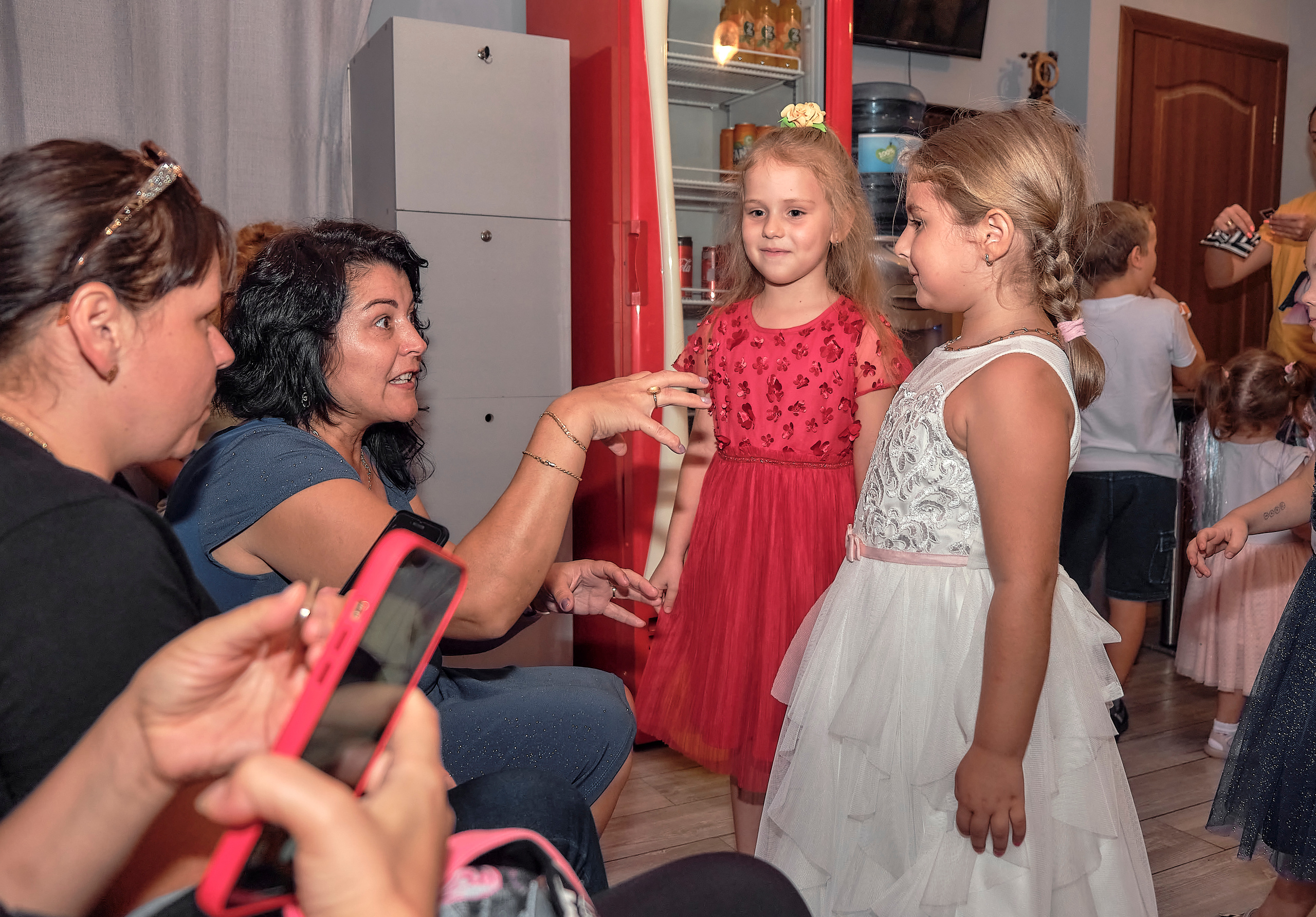 Birthday Party. Middle East Photo Agency — Weddings, Bar & Bat Mitzvahs, Brit Milah, Theater, Magnets, Portraits