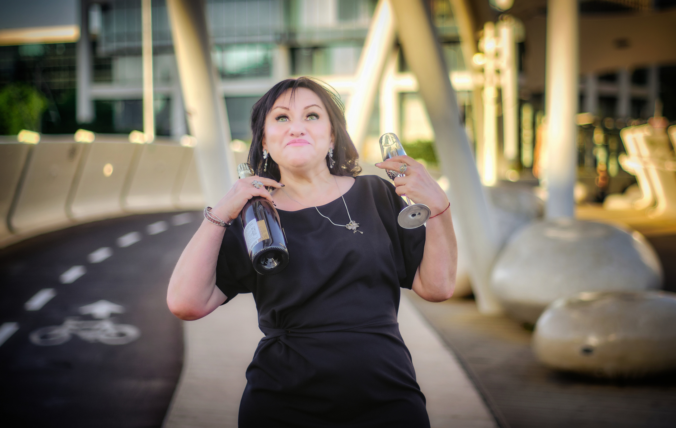 Oksana. Middle East Photo Agency סוכנות צילום המזרח התיכון — צילום מקצועי והדפסת מגנטים לאירועים