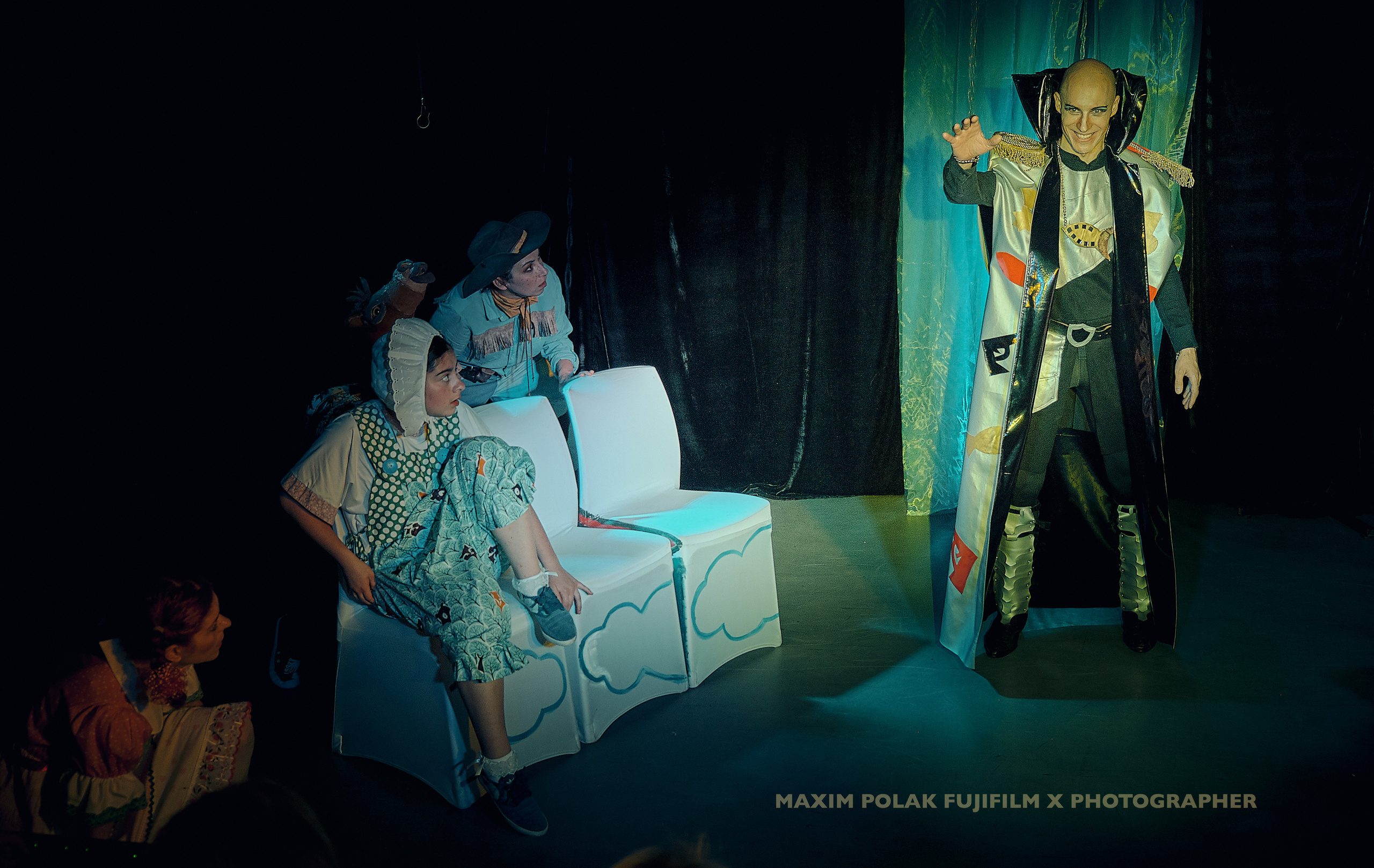 Theater Zero. Middle East Photo Agency — Weddings, Bar & Bat Mitzvahs, Brit Milah, Theater, Magnets, Portraits