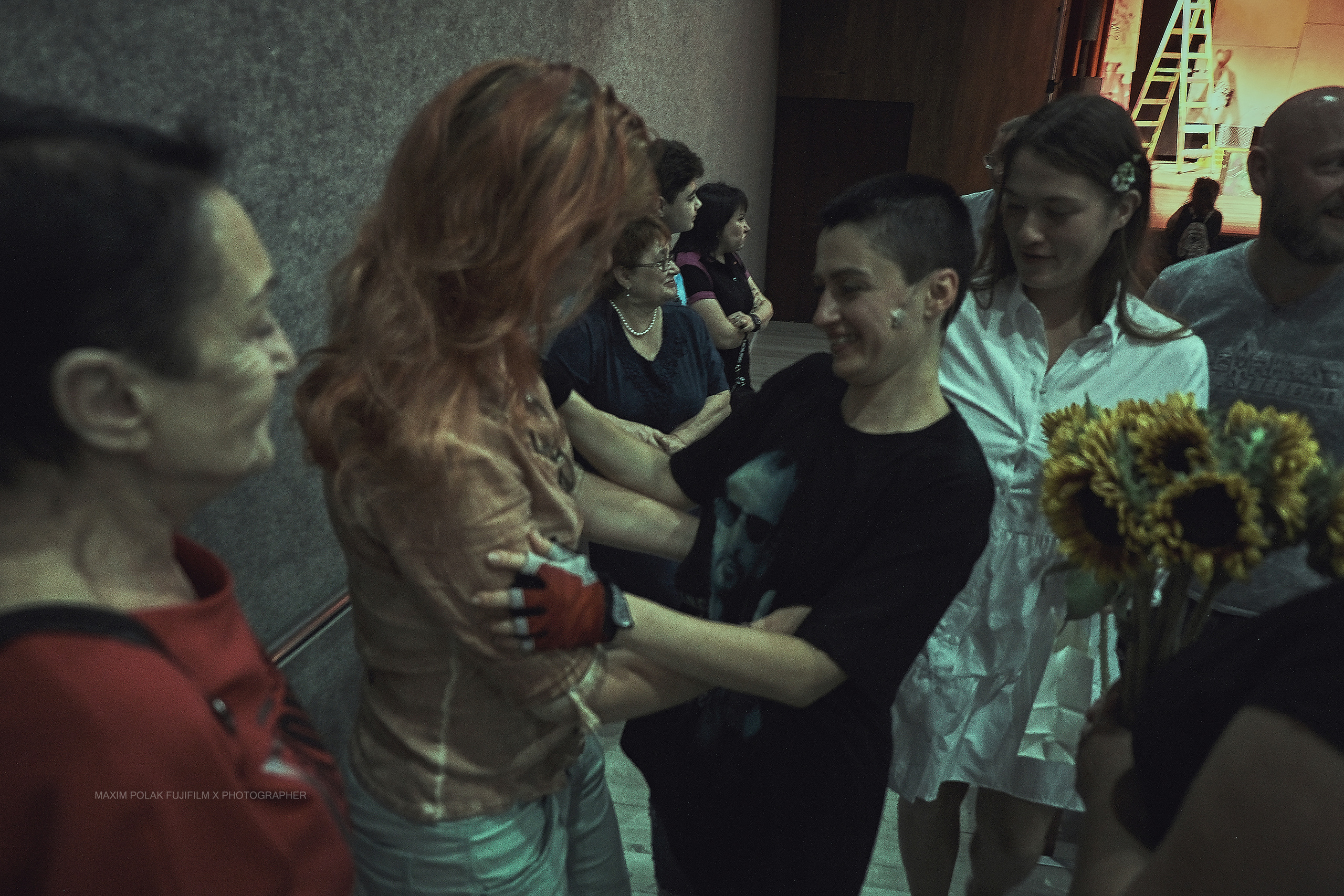 Theater inoi. Middle East Photo Agency סוכנות צילום המזרח התיכון — צילום מקצועי והדפסת מגנטים לאירועים