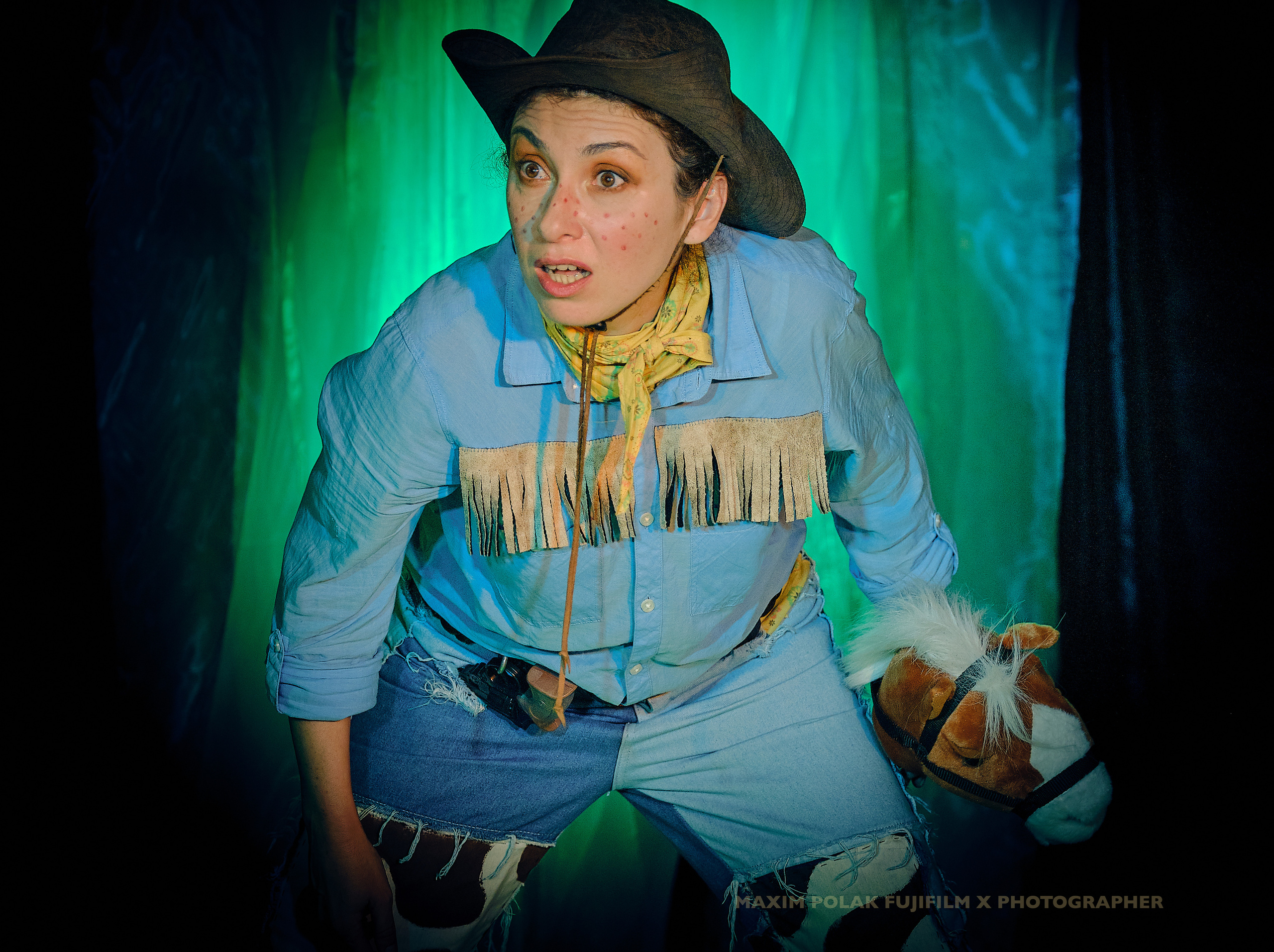 Theater Zero. Middle East Photo Agency — Weddings, Bar & Bat Mitzvahs, Brit Milah, Theater, Magnets, Portraits