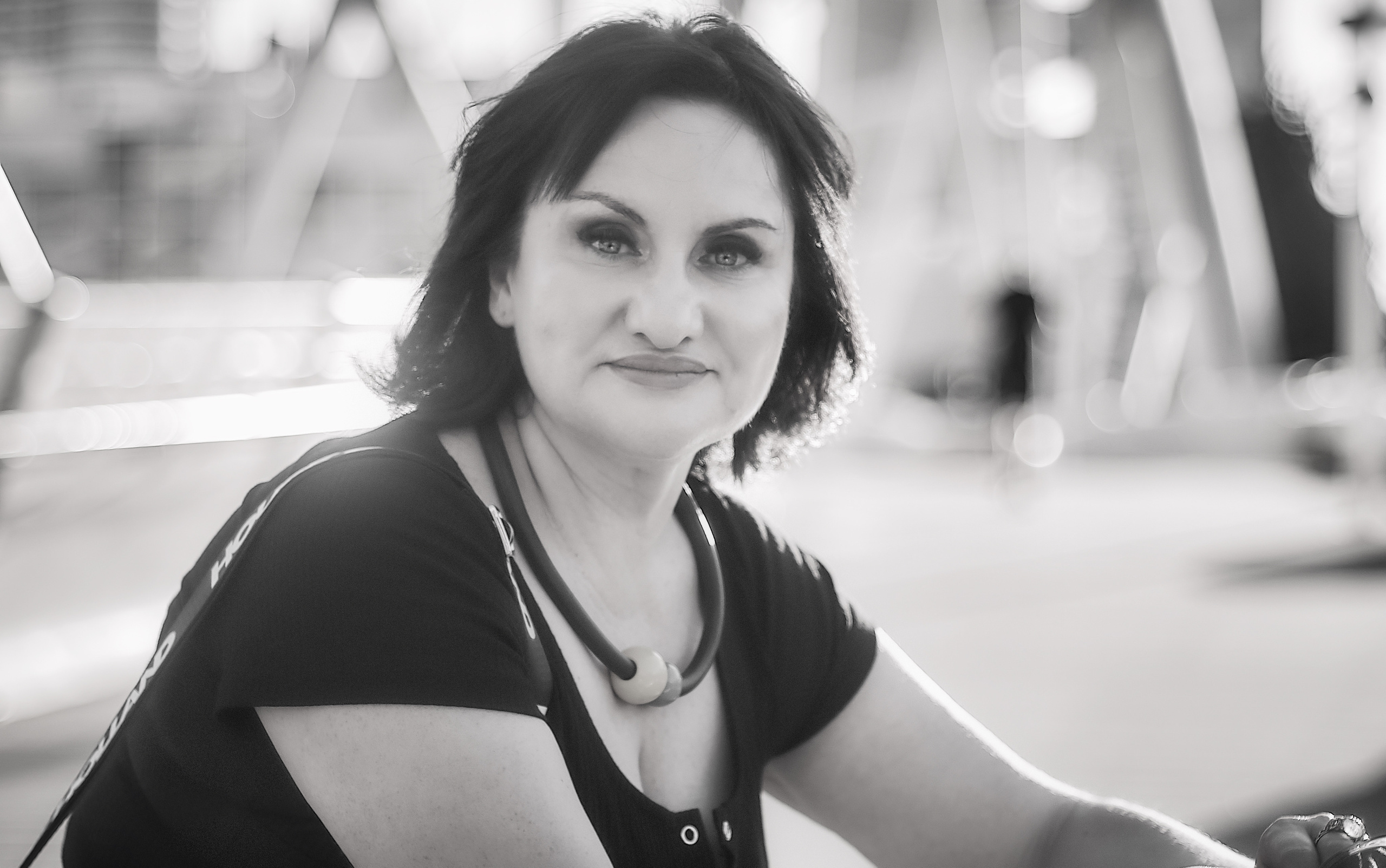 Oksana. Middle East Photo Agency סוכנות צילום המזרח התיכון — צילום מקצועי והדפסת מגנטים לאירועים