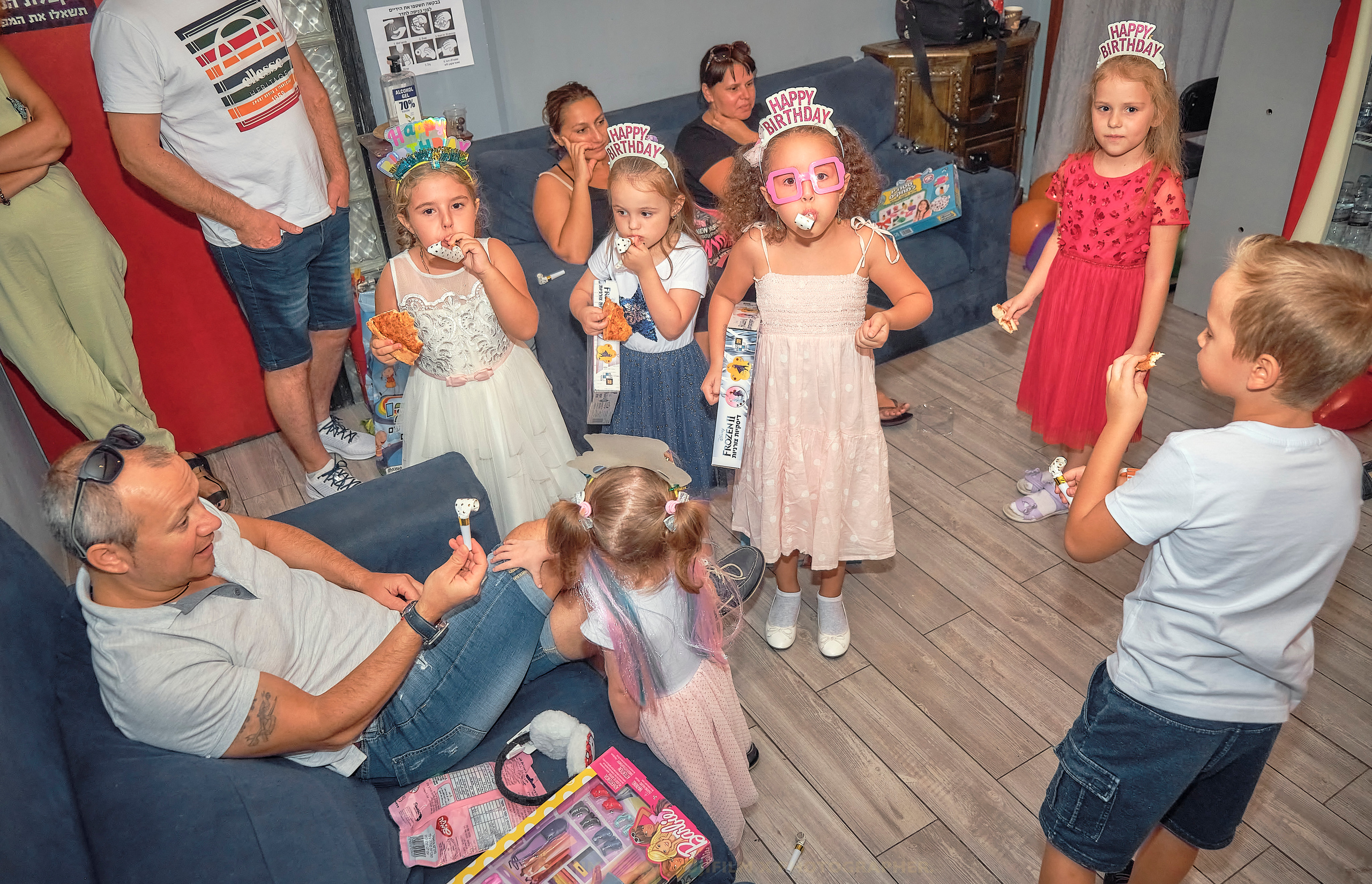 Birthday Party. Middle East Photo Agency — Weddings, Bar & Bat Mitzvahs, Brit Milah, Theater, Magnets, Portraits