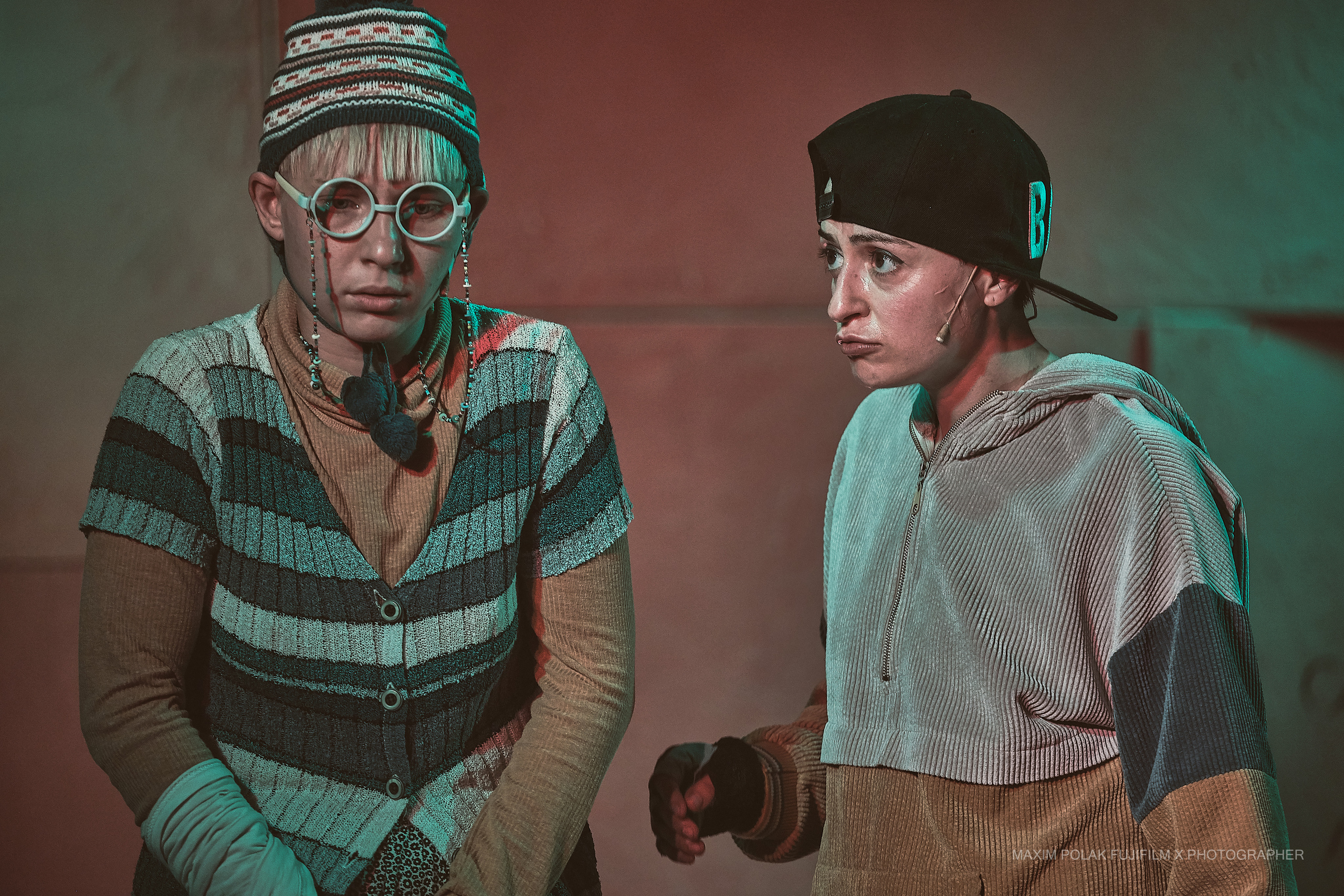 Theater inoi. Middle East Photo Agency סוכנות צילום המזרח התיכון — צילום מקצועי והדפסת מגנטים לאירועים