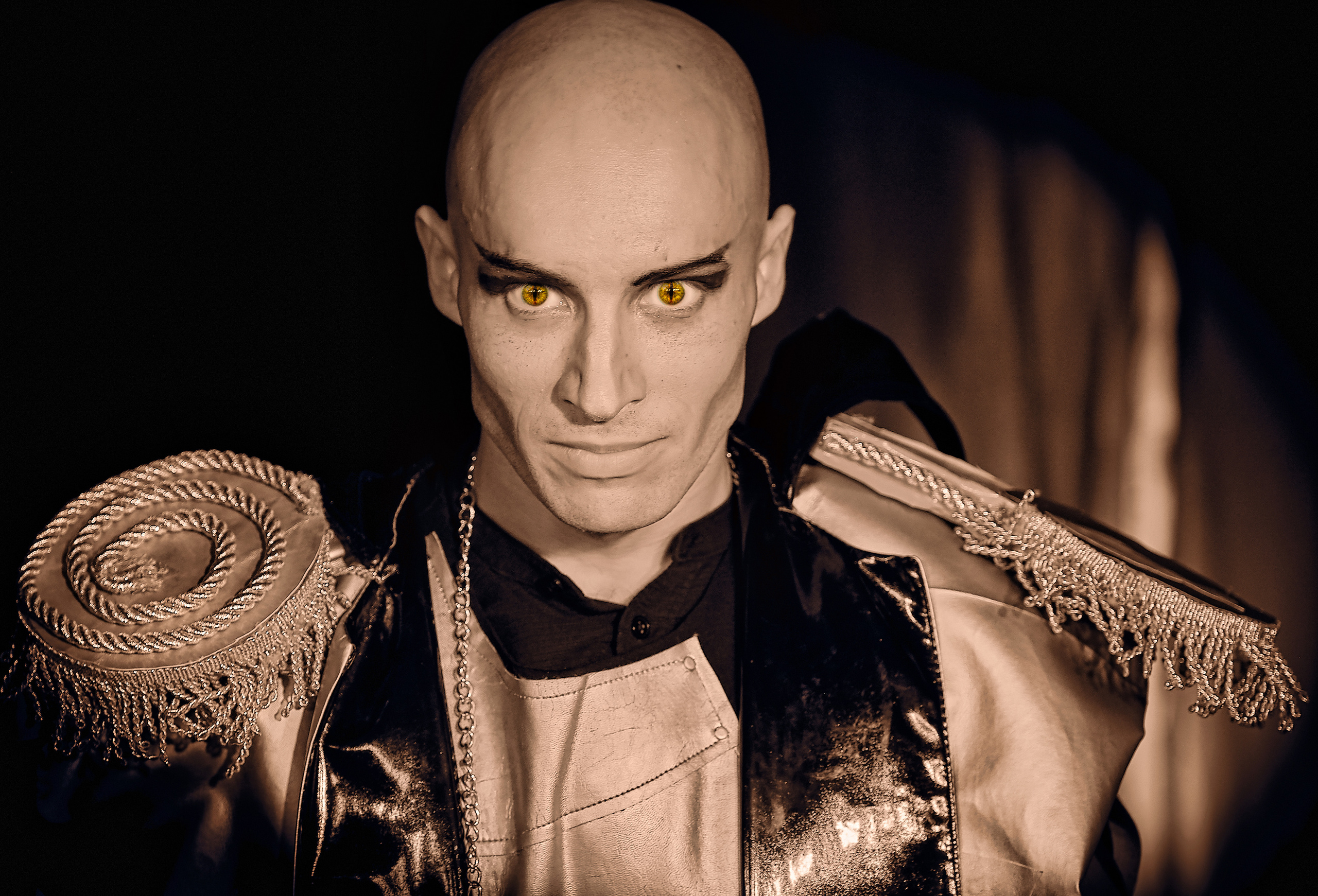 Theater Zero. Middle East Photo Agency — Weddings, Bar & Bat Mitzvahs, Brit Milah, Theater, Magnets, Portraits