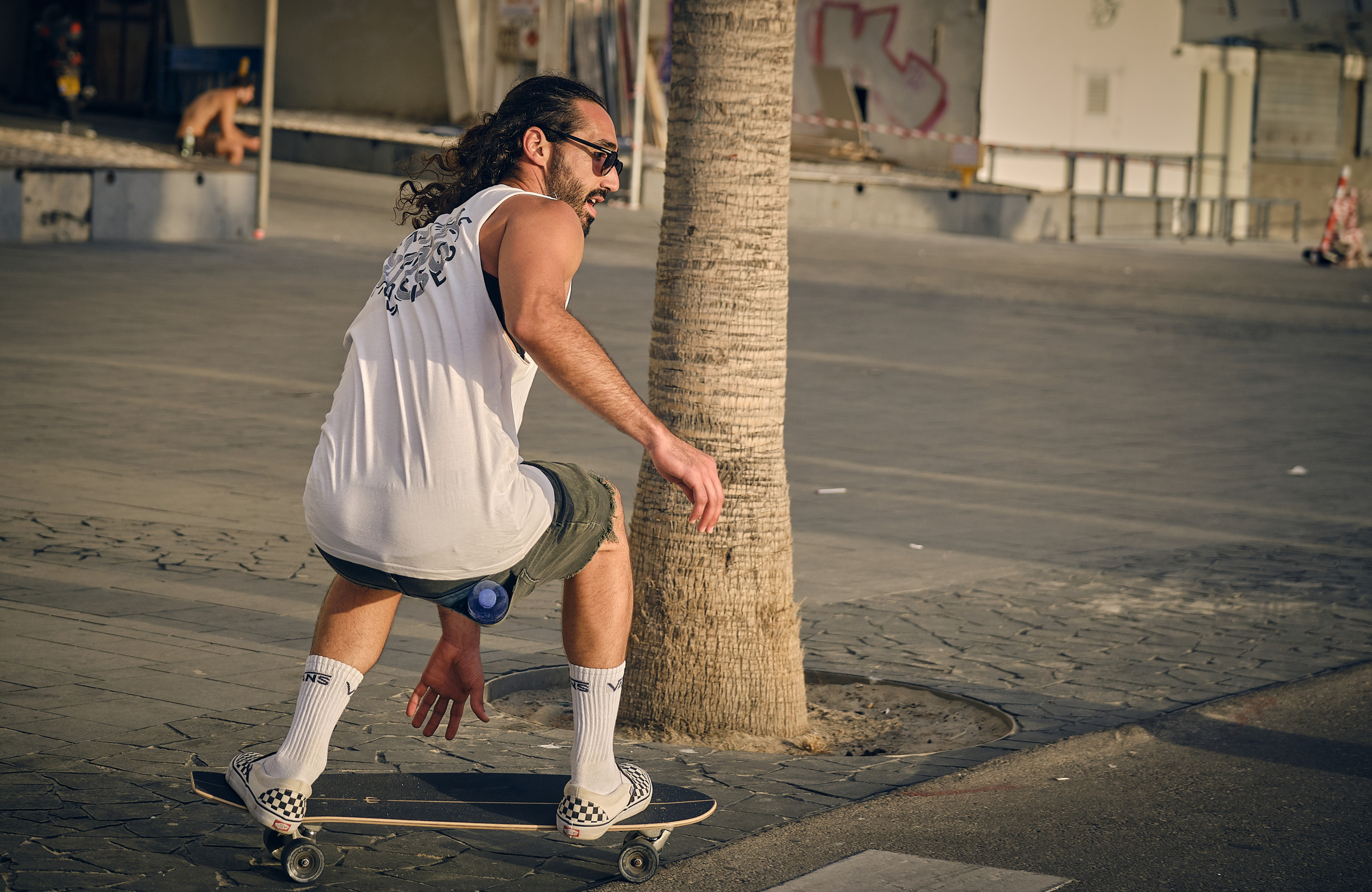 Ron. Tel Aviv Street. Middle East Photo Agency — Свадьбы, Бар и Бат-мицва, Брит, Театр, Магниты, Портреты