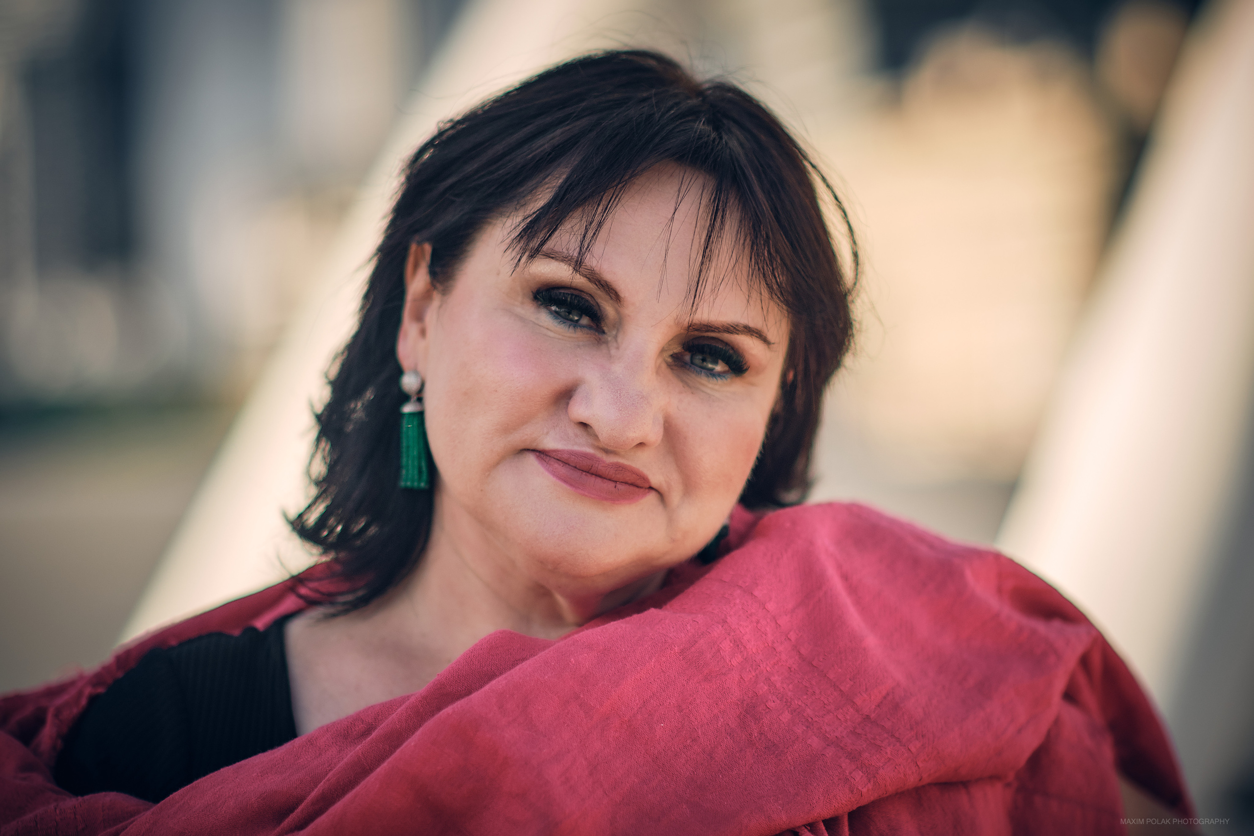 Oksana. Middle East Photo Agency סוכנות צילום המזרח התיכון — צילום מקצועי והדפסת מגנטים לאירועים