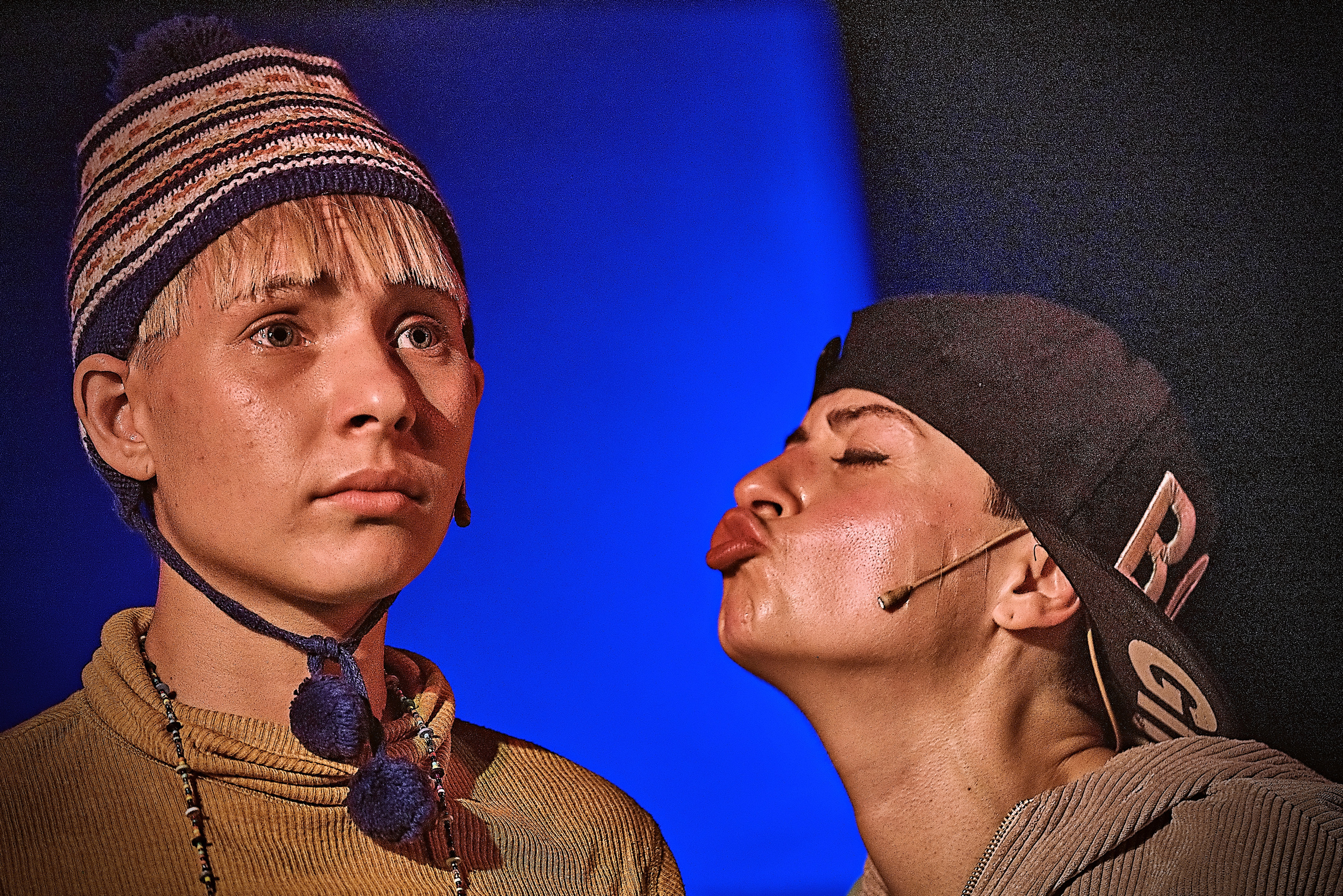 Theater inoi. Middle East Photo Agency סוכנות צילום המזרח התיכון — צילום מקצועי והדפסת מגנטים לאירועים