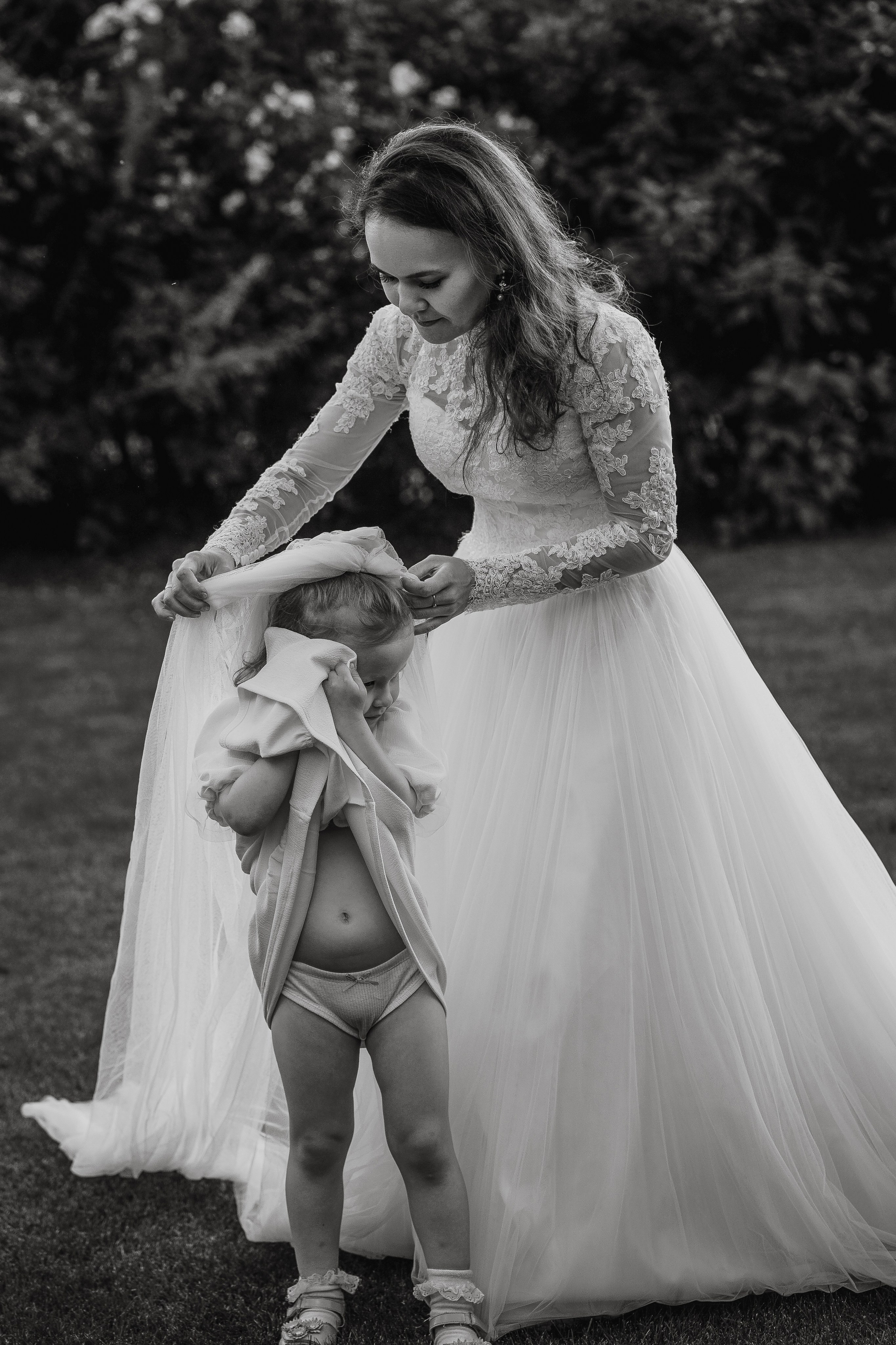 Nick, Julia, Adele outdoor. Wedding and family photographer and videographer PA, NJ, NY, DE, MD