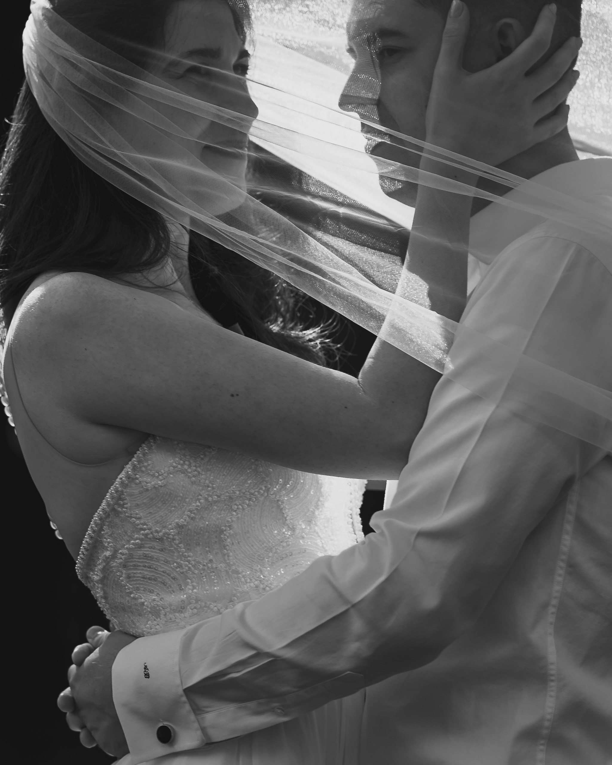 Trash the dress — Lorena&Adi  - Mihai Popa. Mihai Popa |Wedding Photographer | Worldwide | Bucharest