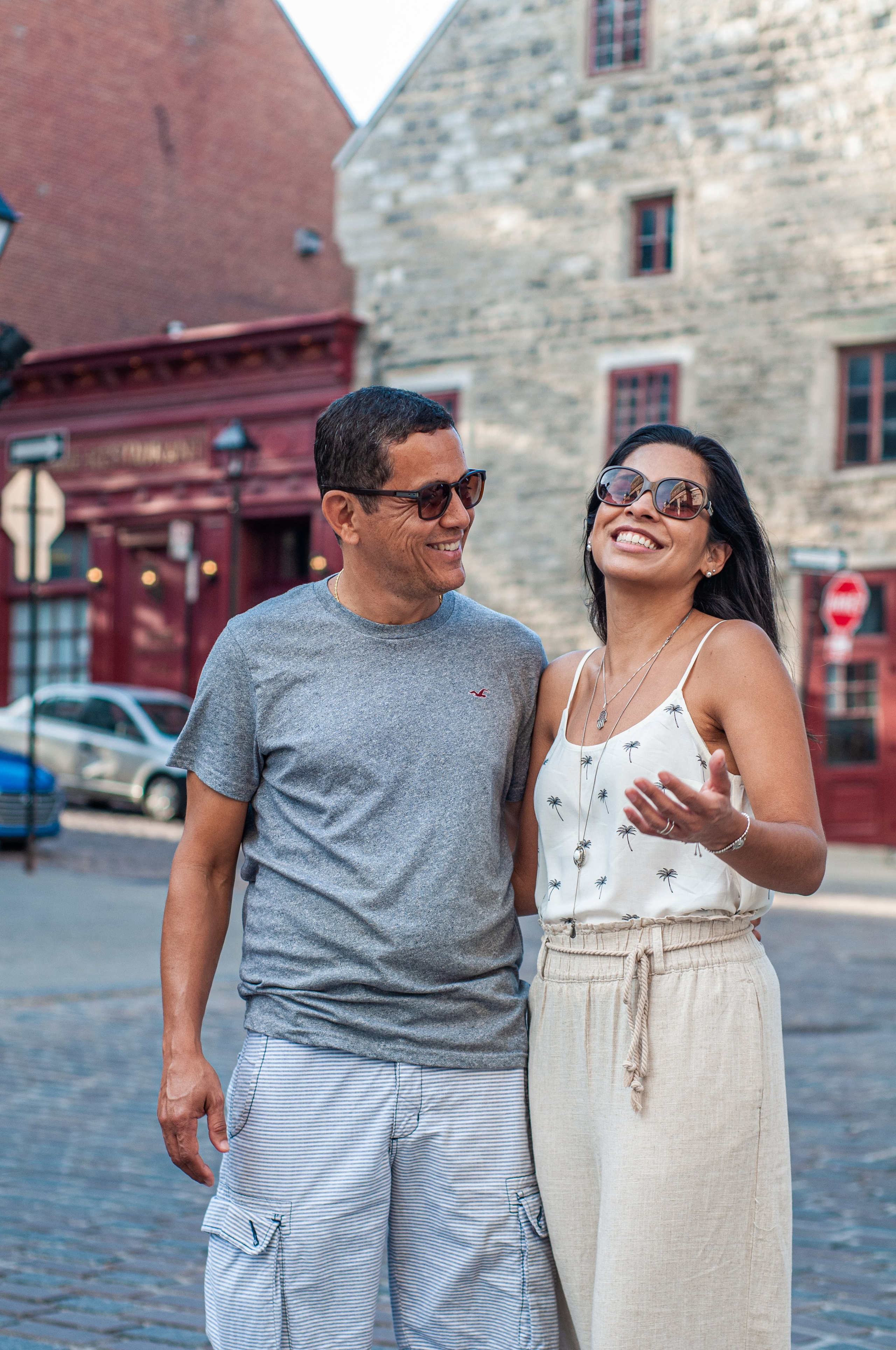 Andressa’s Family (Montreal QC). Carlos Lima Photography — Photographer in Calgary