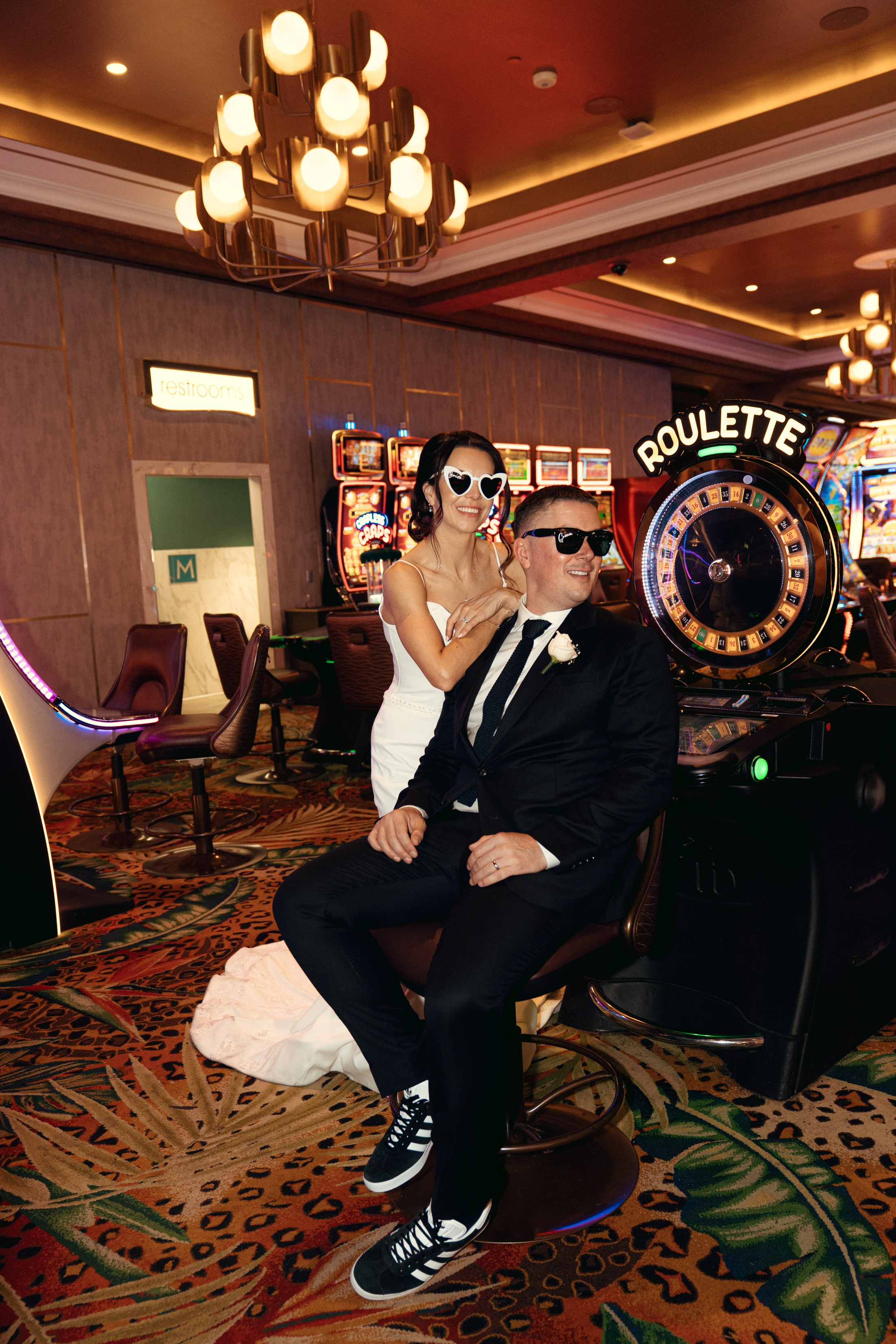 Lara&Dan. Wedding & elopement photographer Viktoriya Kravtsov. Las Vegas