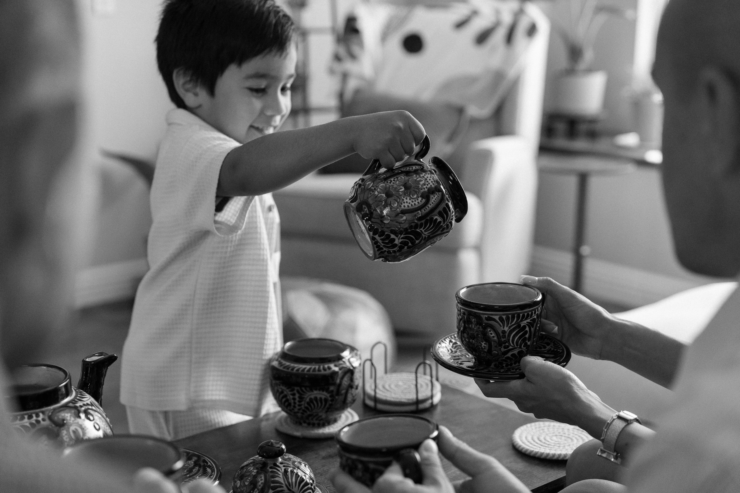 Home. Warmth. Joy. Portrait, family, maternity & wedding photography & videography in SoCal Kseni Vibe