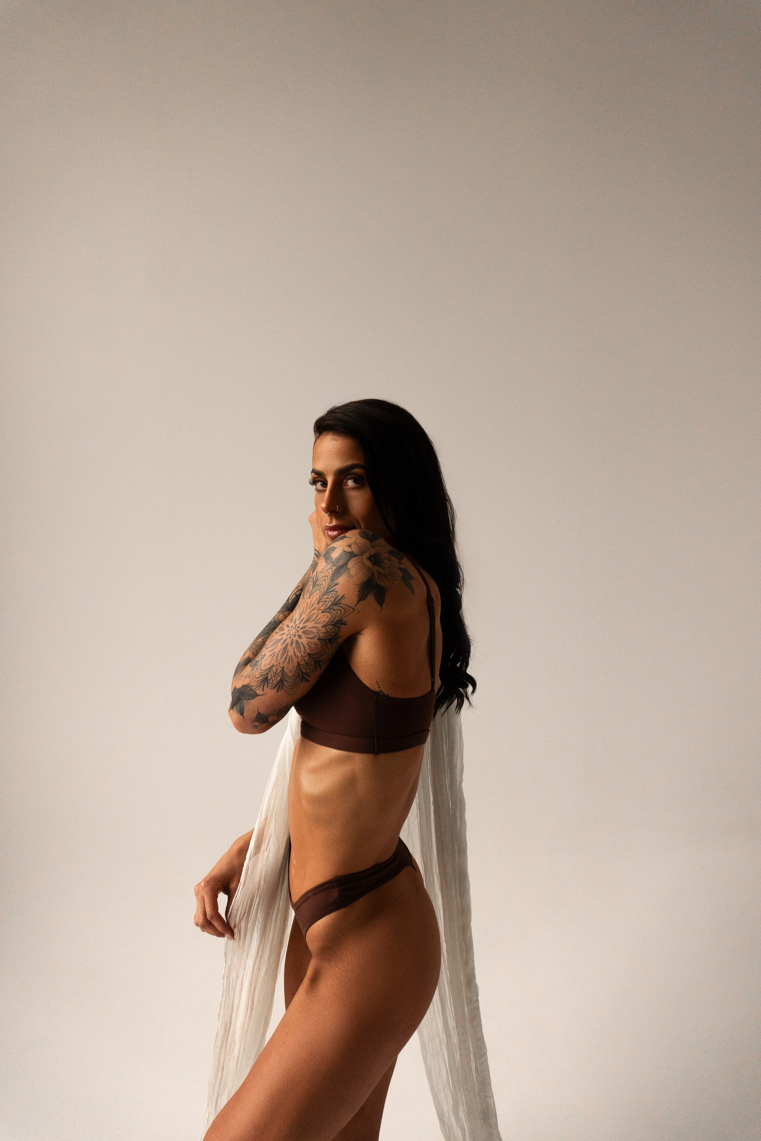 Female Fitness & Body Photographer in London | Zlata JPEG