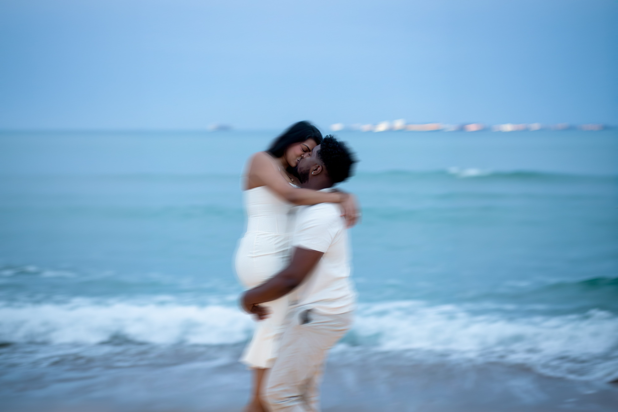 Love Story Photography by Julia Gnatenko | Romantic Photoshoots in Valencia, Alicante, Barcelona, Spain. Julia Gnatenko — Photographer Valencia, Alicante, Barcelona, Spain, Europe