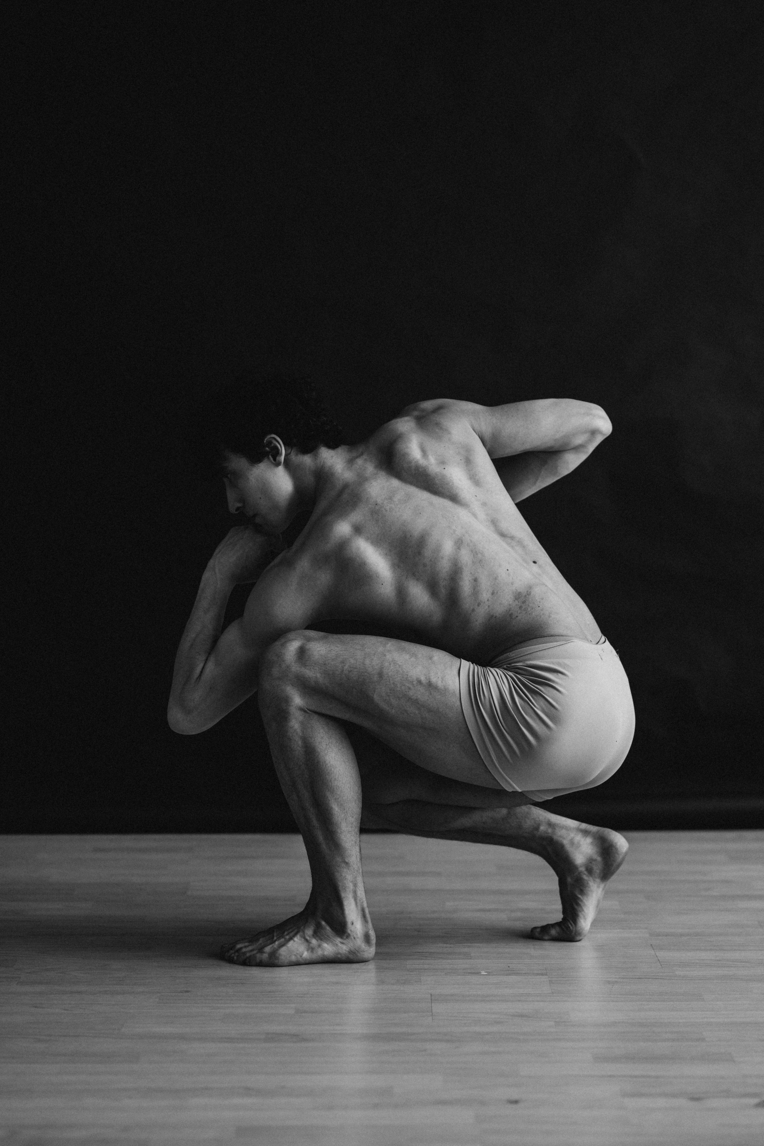 DANCERS. Victoria Olonen – Cinematic Portrait Artist | Helsinki & Europe