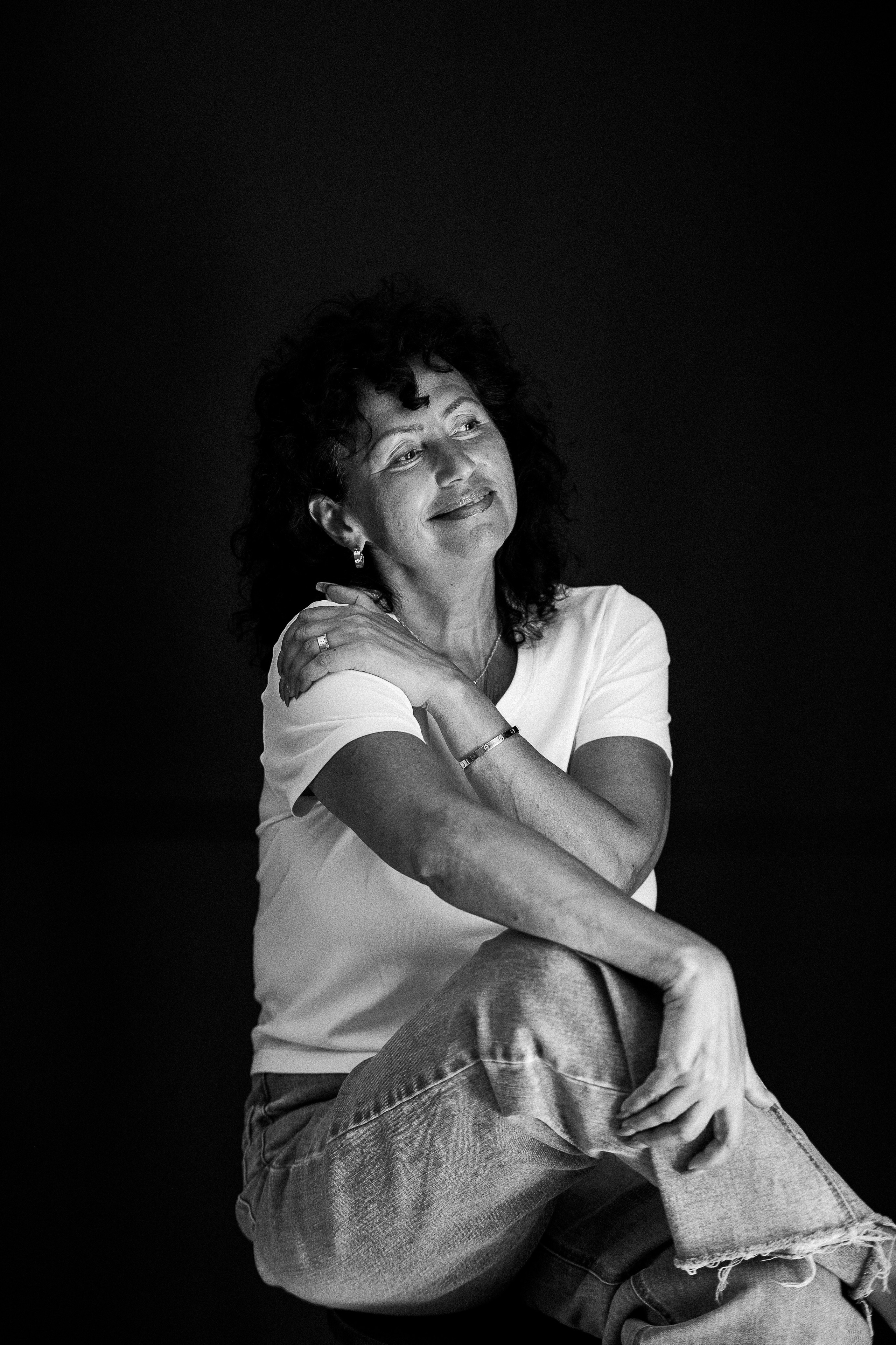 A. Rawnoir- Portrait photography by Daria Paliy.Timeless black&white portraits of women in NYC area