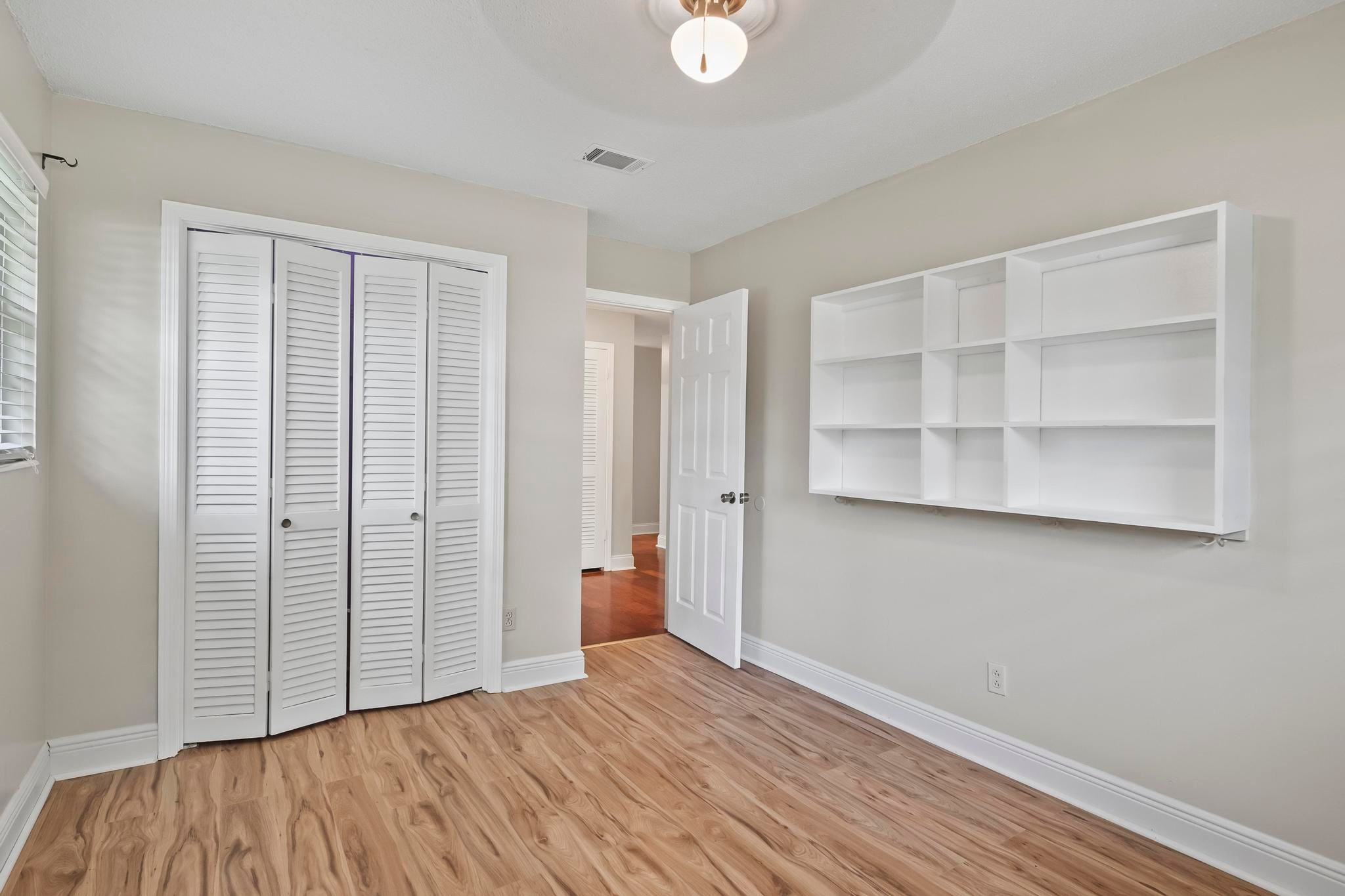 Brierwood Rd, Jacksonville Fl 32 217