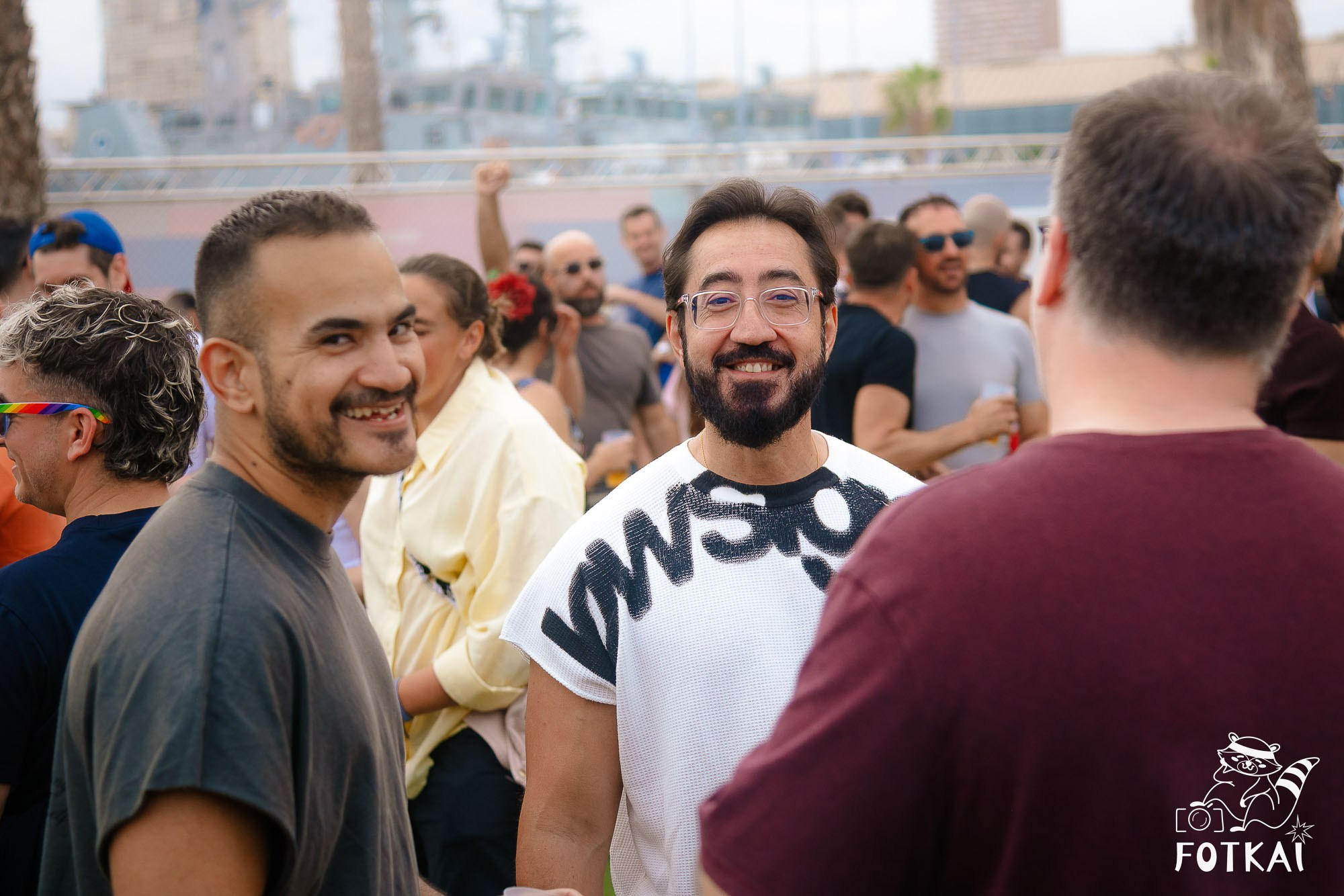 Cariña La Fiesta 2.0 — Fotos del evento en El Muelle Live, Alicante, 2026 | FOTKAI