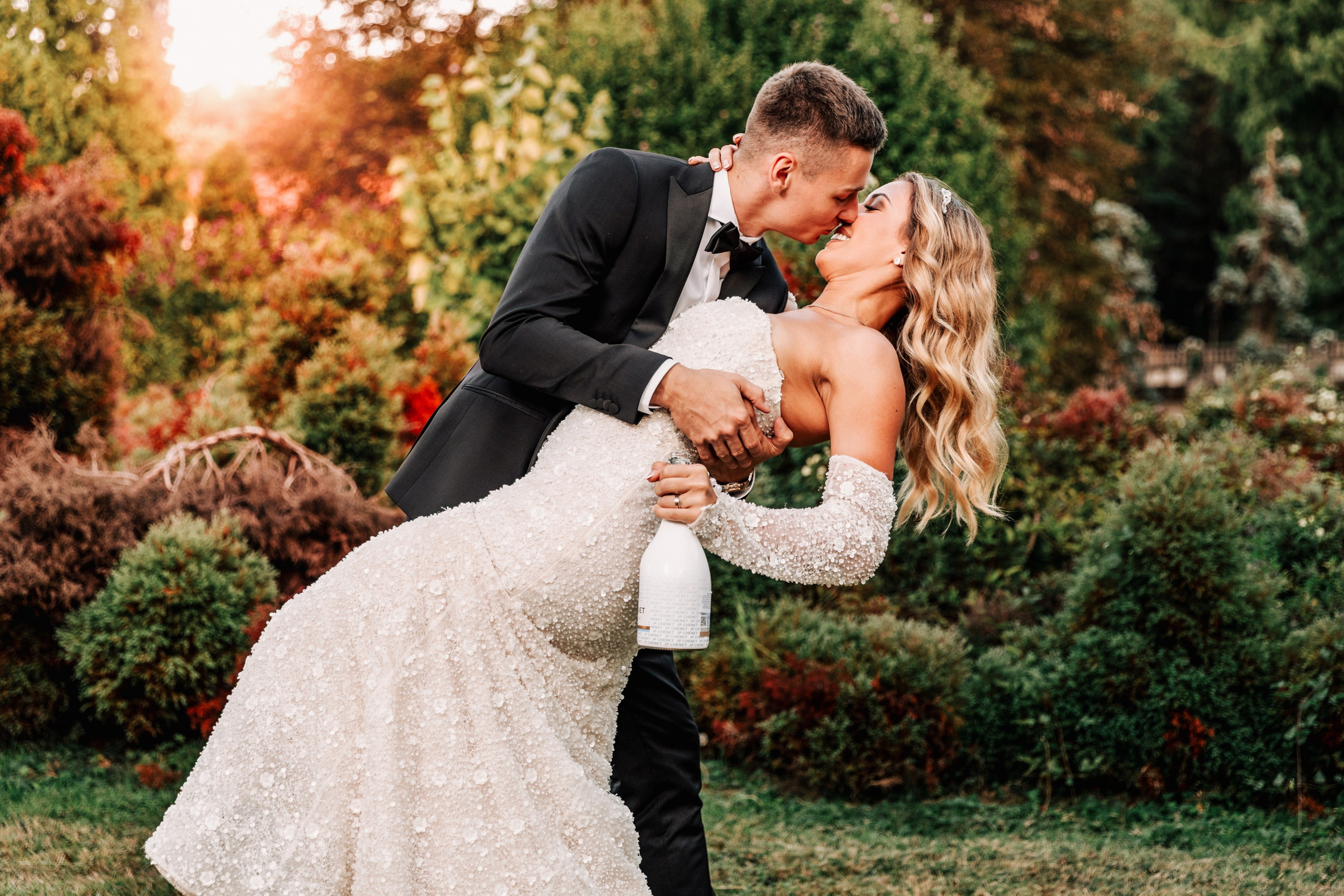 MLADENCI. Fotografi iz Backog Petrovca David i Andrea Stojanovic