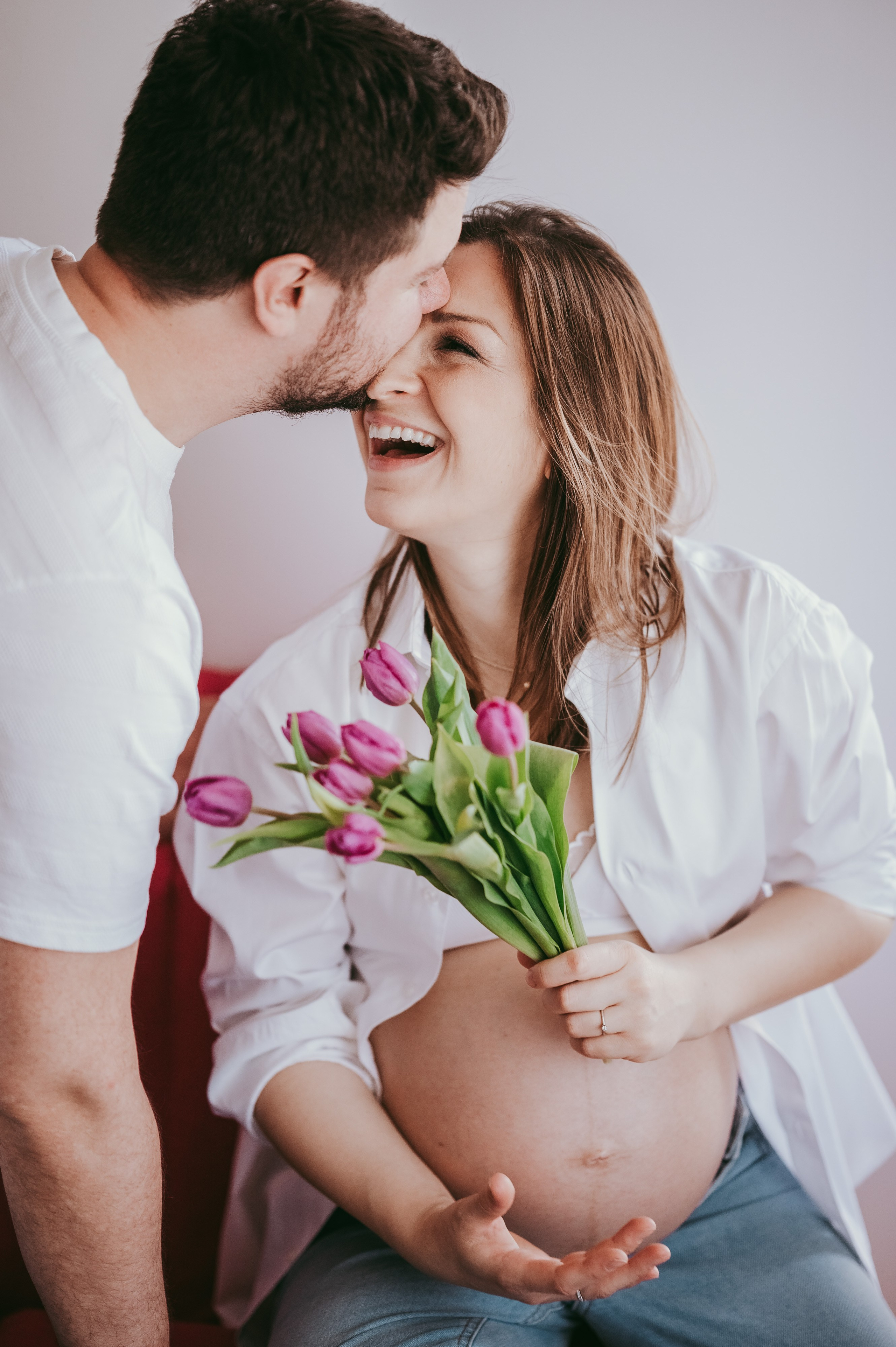 Sanja i Marko, fotografisanje trudnoce kod kuce. Deciji i porodicni fotograf u Beogradu Oksana Skendzic