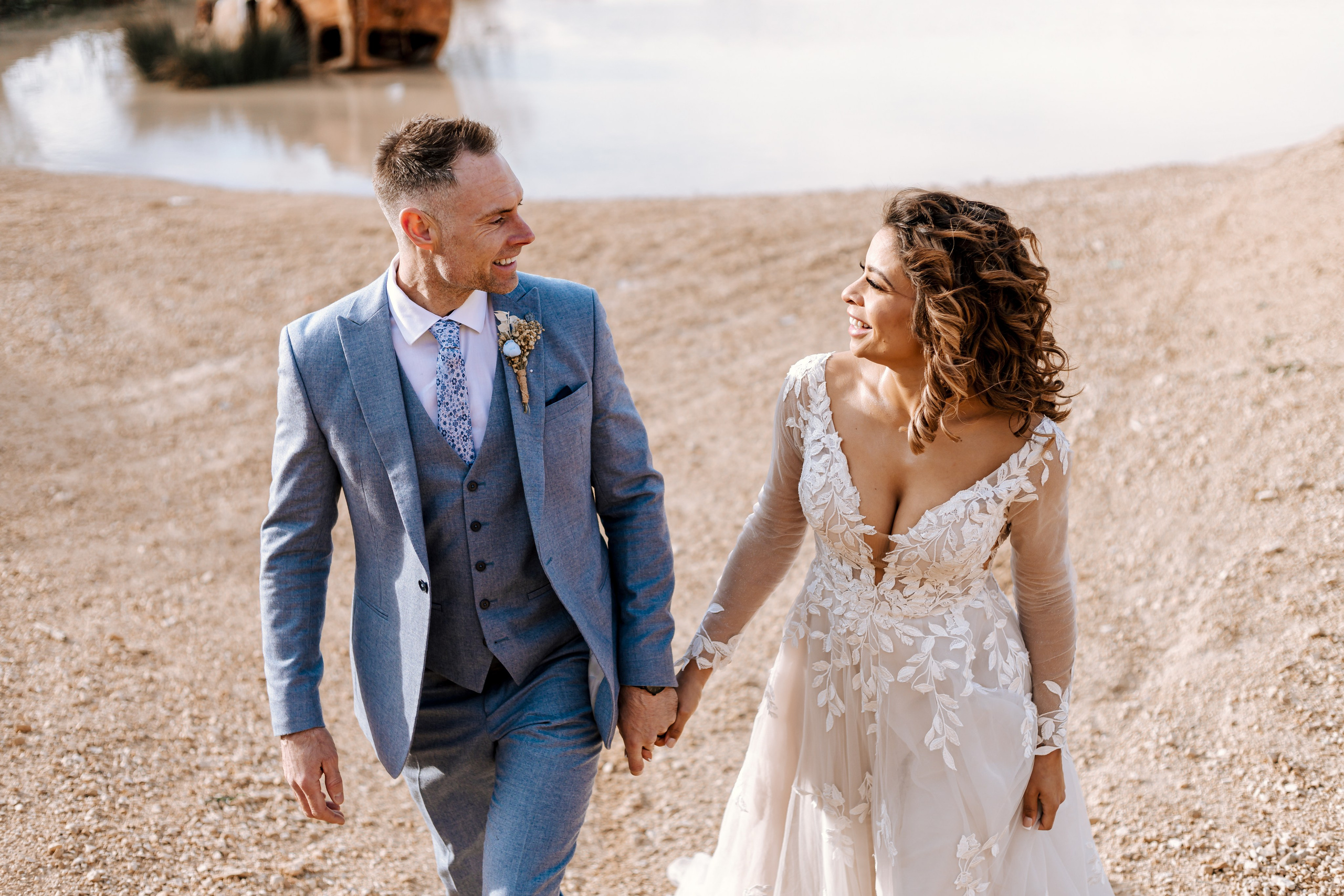 Kāzu fotogrāfija. Home