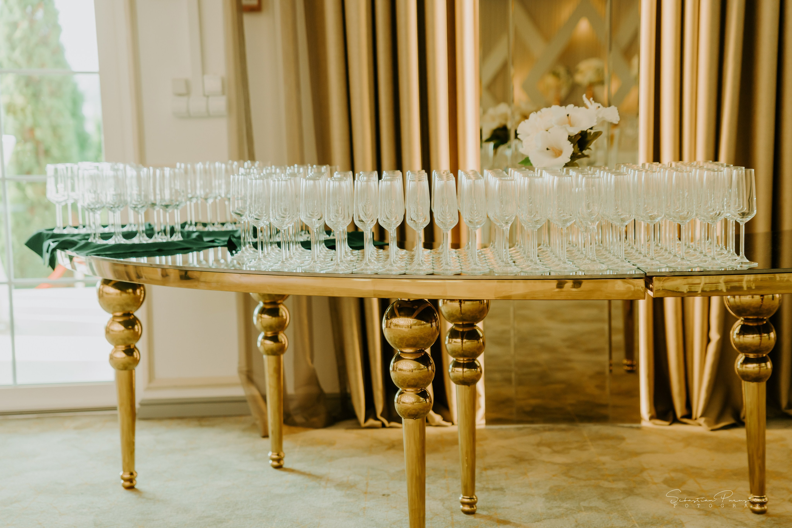 Andreea & Mădălin. Sebastian Purusniuc Fotograf - Iasi