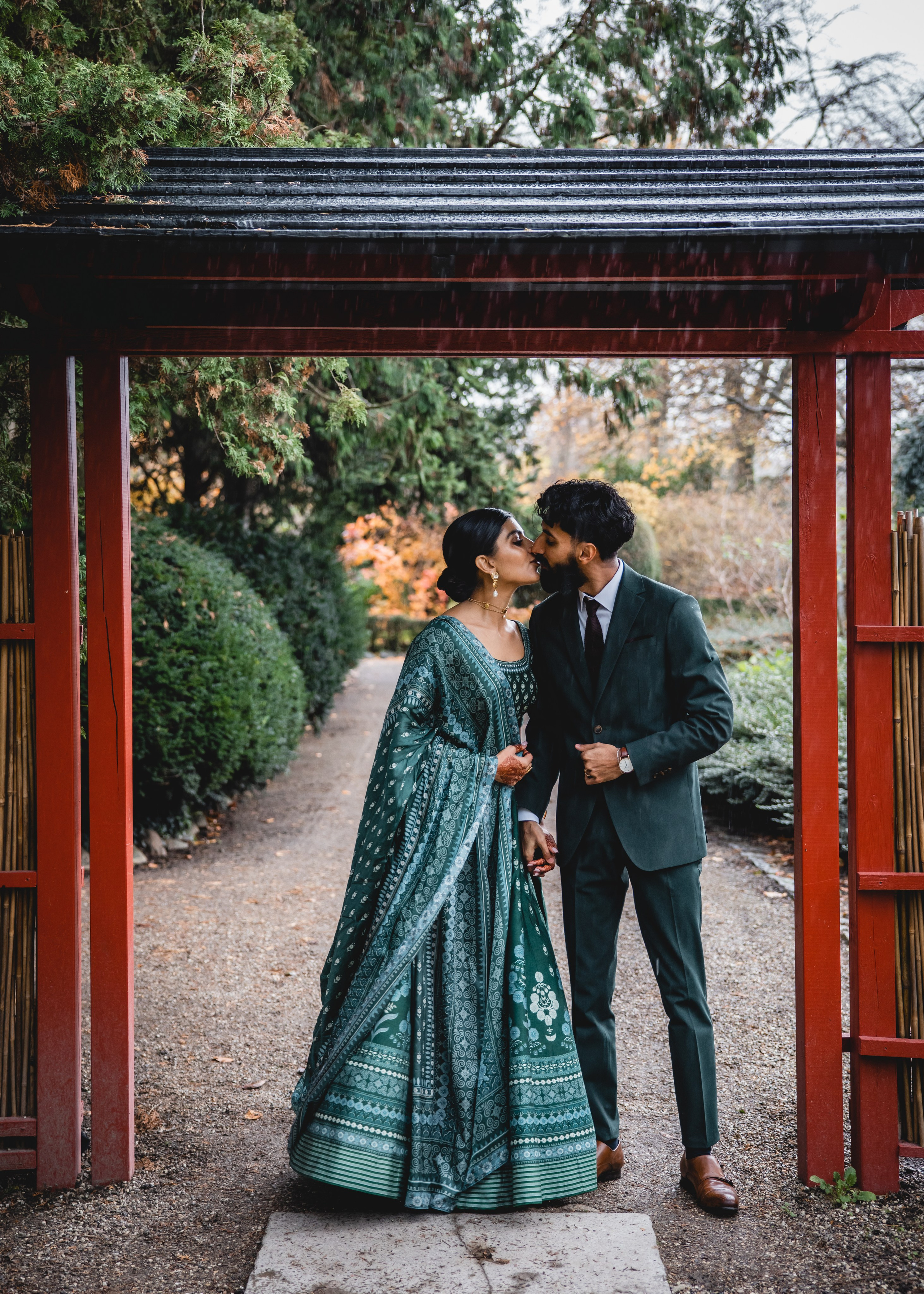 Indian style. Professional wedding photographer in Copenhagen, Denmark — Julia Byron