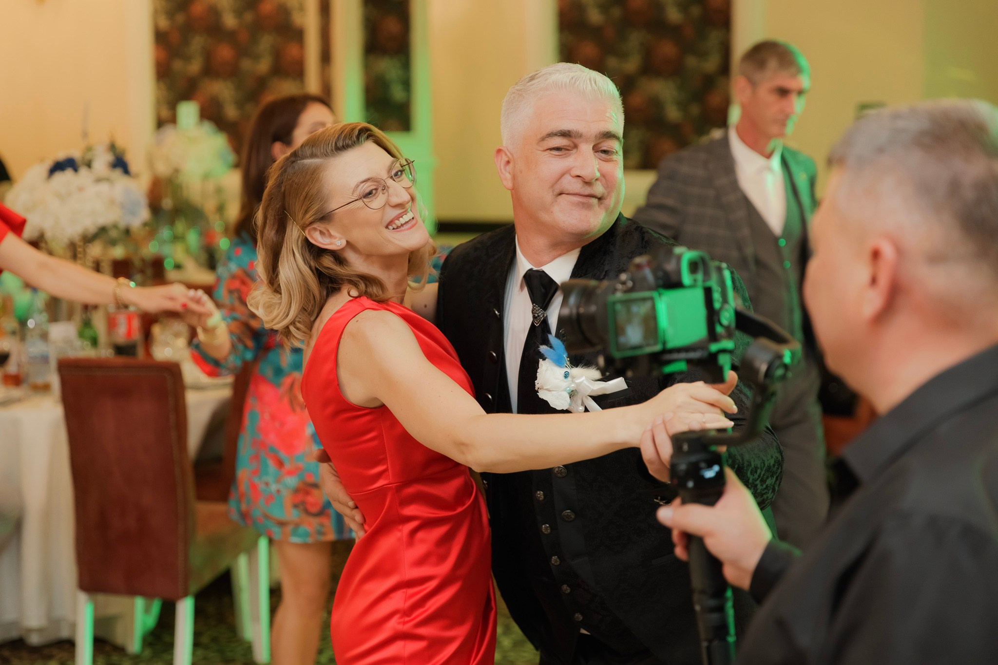 Mihai & Oana. Servicii foto-video profesionale, pentru momente de neuitat