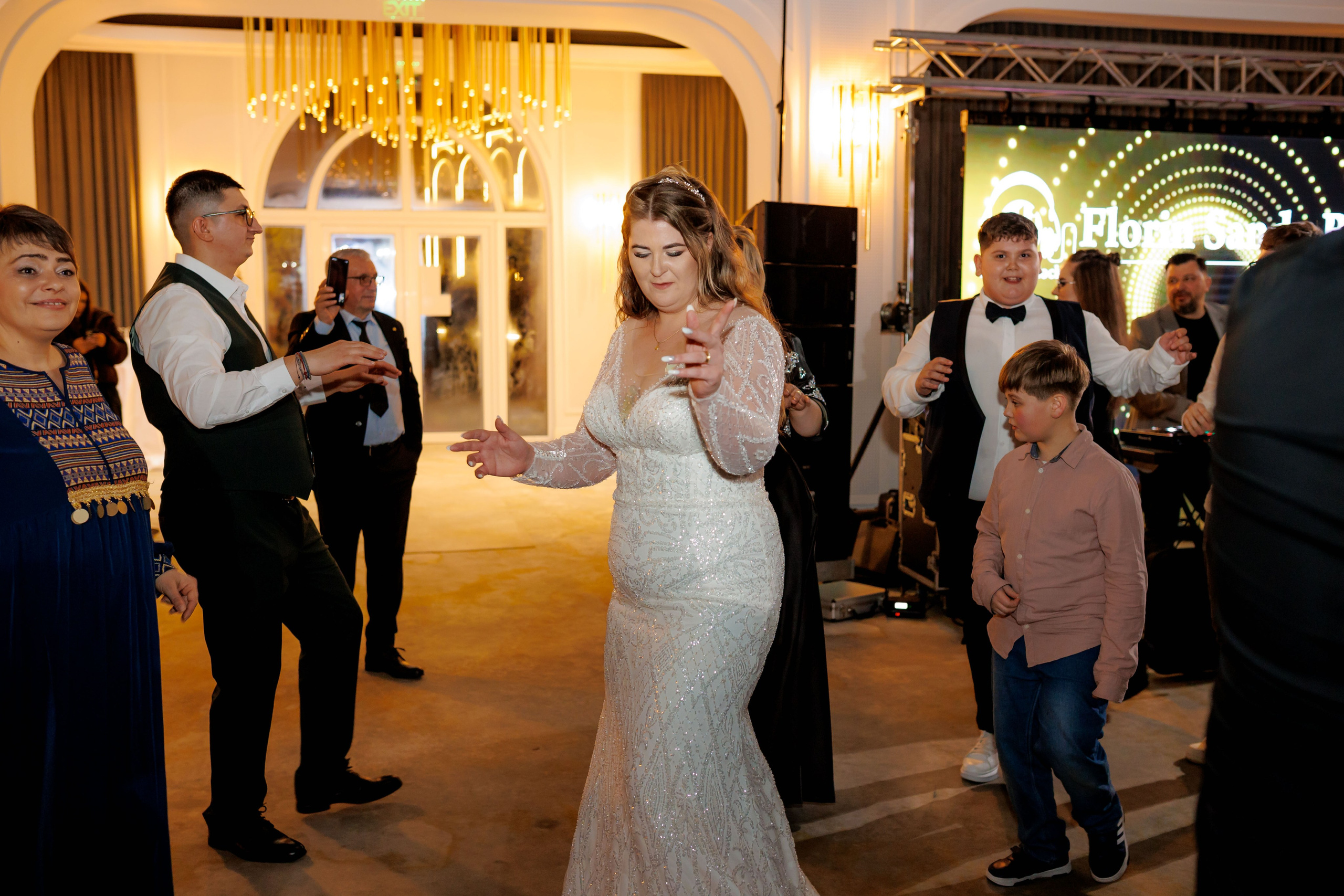 Povestea voastră, regizată de noi |Cristi Turculet Videograf Nuntă Suceava | wedding highlight. Servicii foto-video profesionale, pentru momente de neuitat