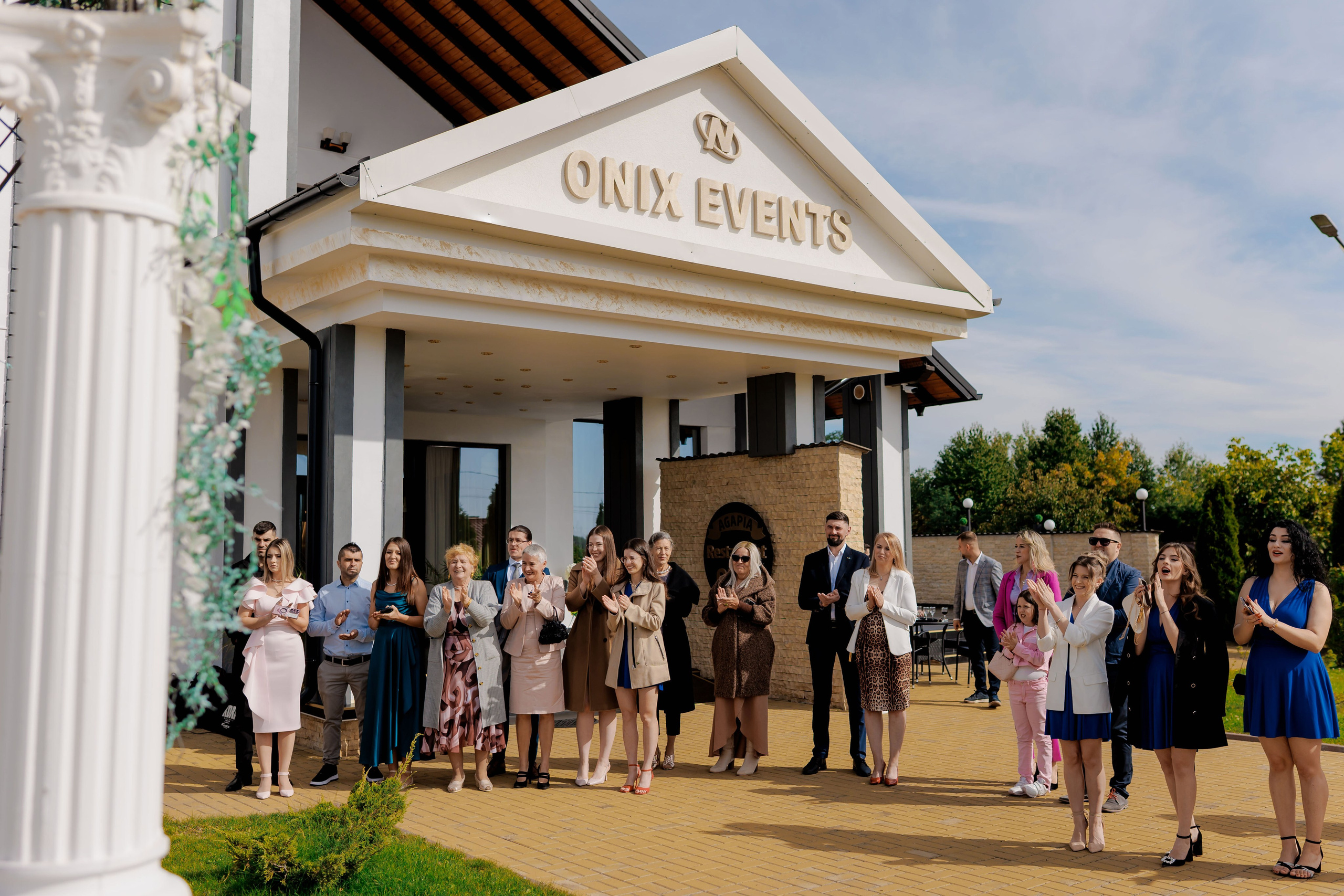 Loredana & Emilian – Ziua Nunții | Videografie - fotografie Botez Suceava, Iași, Botoșani. Servicii foto-video profesionale, pentru momente de neuitat