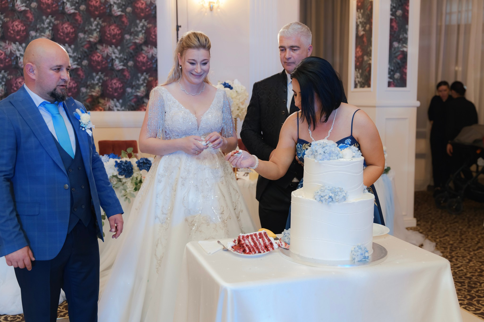 Mihai & Oana. Servicii foto-video profesionale, pentru momente de neuitat