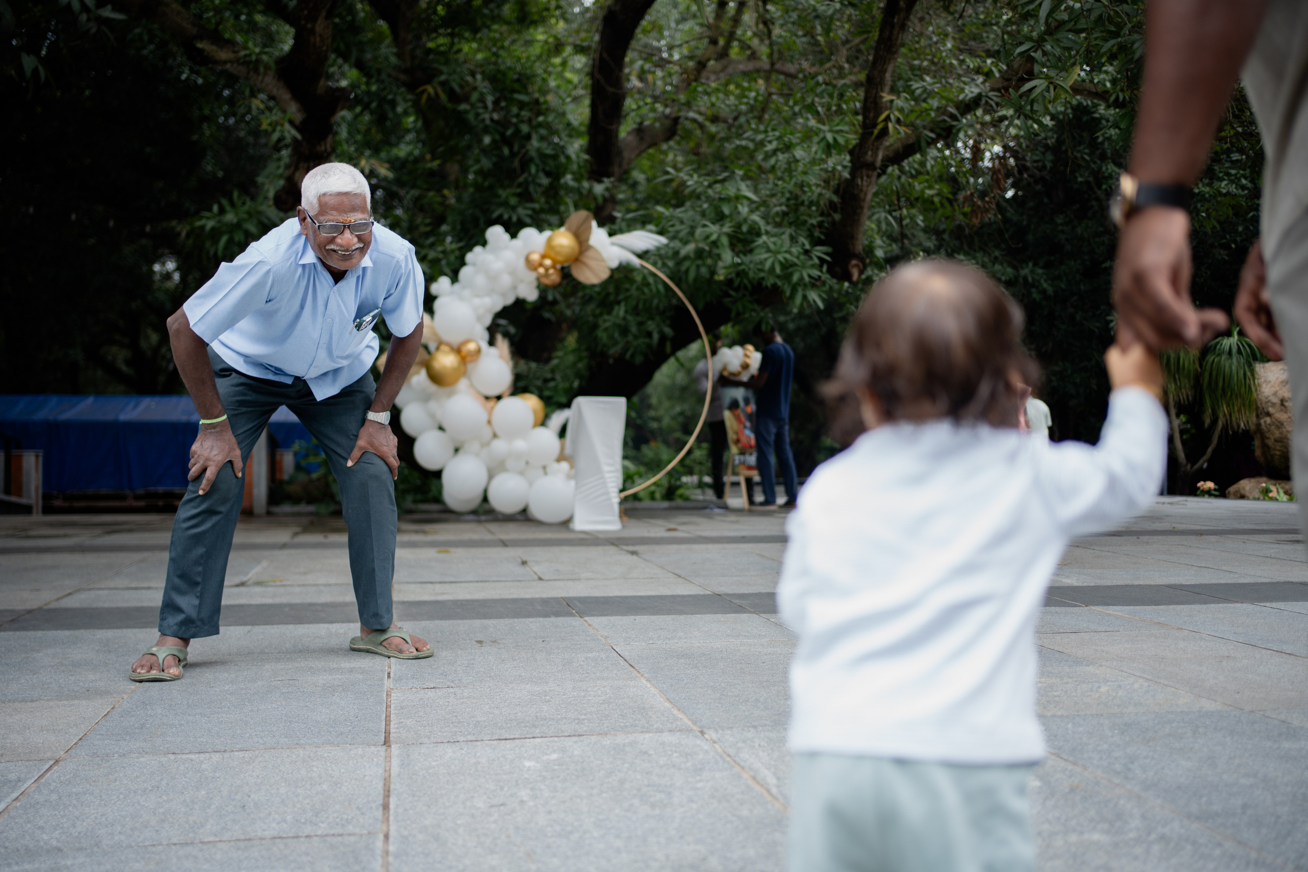 Theesan Raavanan. Menu