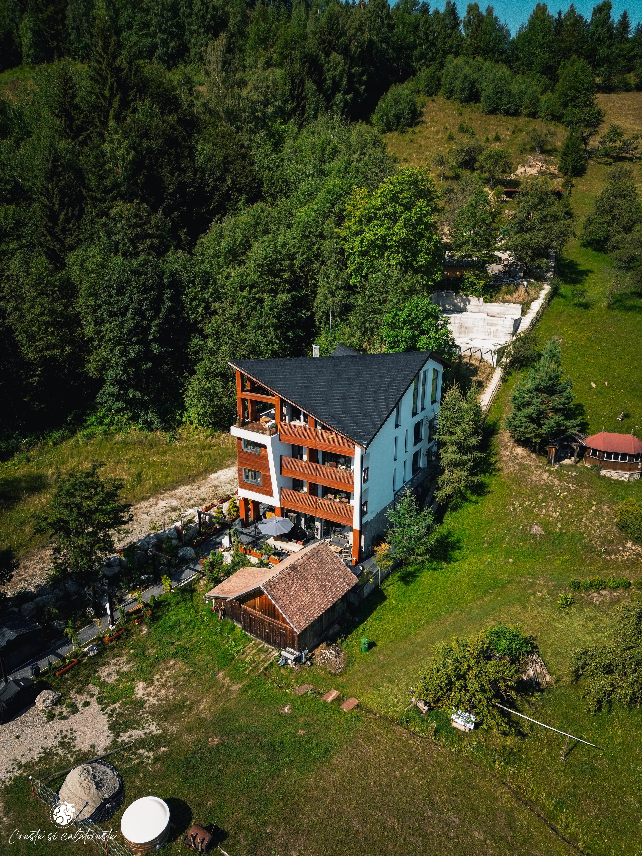 Bransilvania. Creste si calatoreste