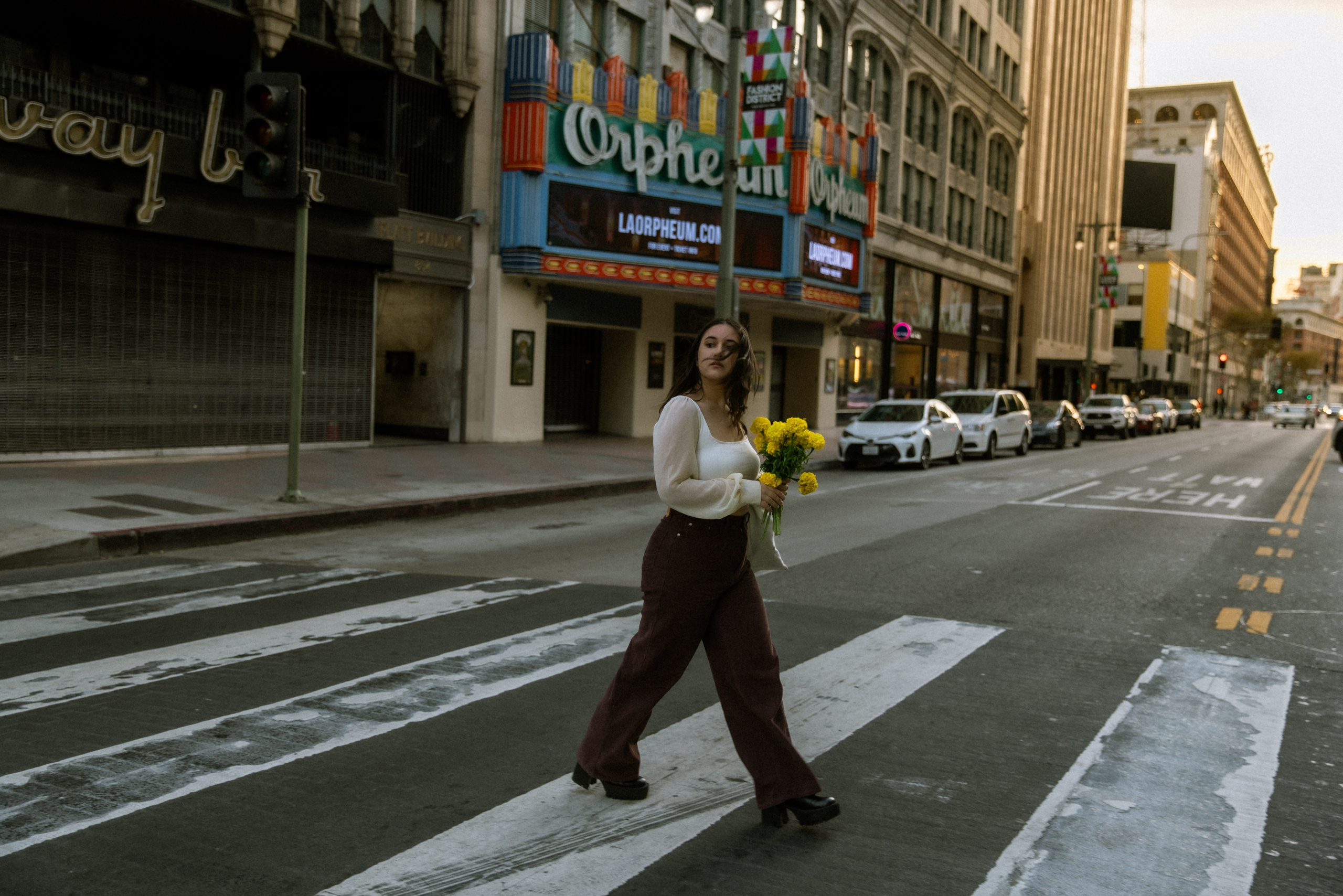 Sarahbeth | DTLA. Photographer in Los Angeles. Julia Ishmuratova