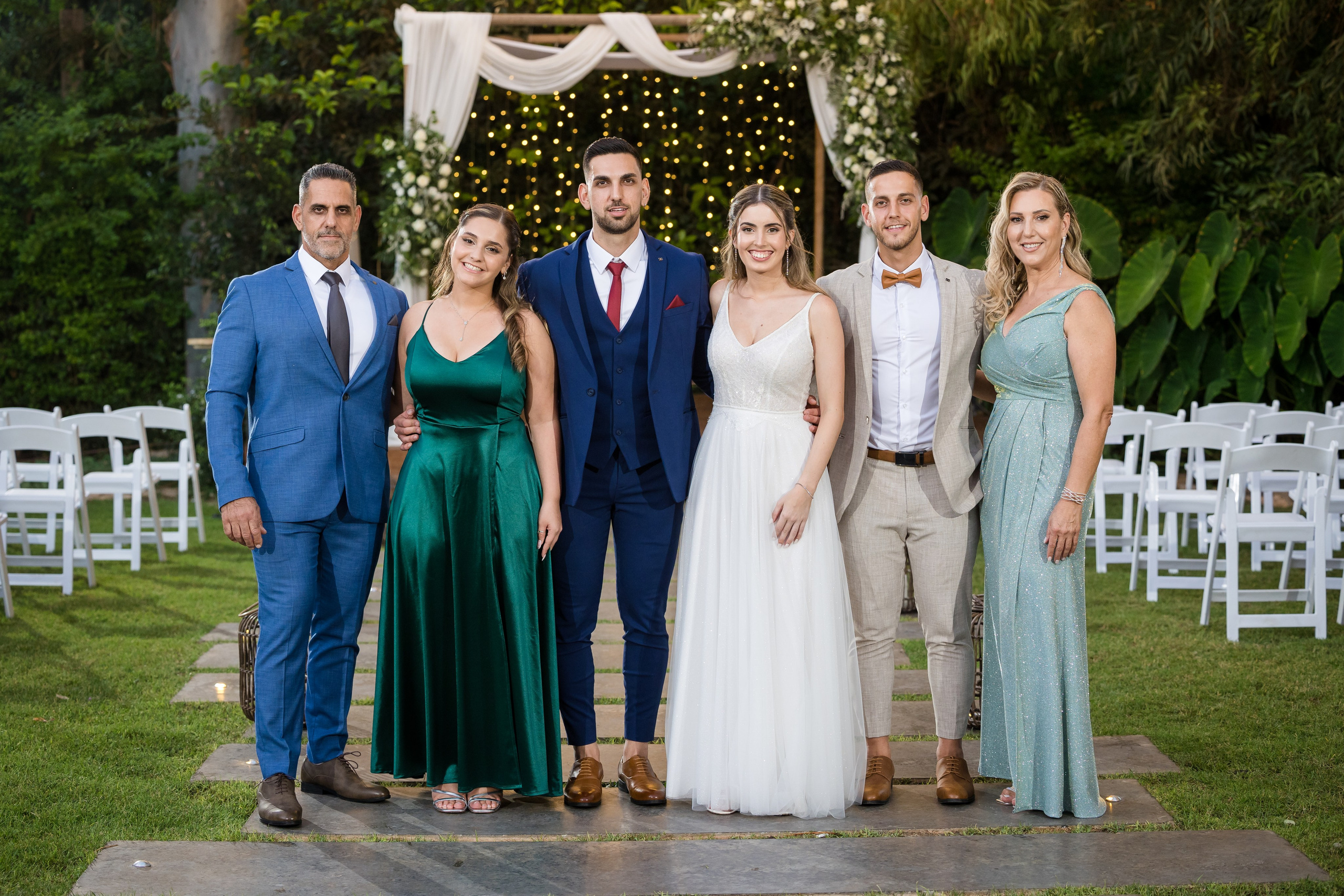 Auneg & Yarin. AMIR BUCHNIK PHOTOGRAPHER