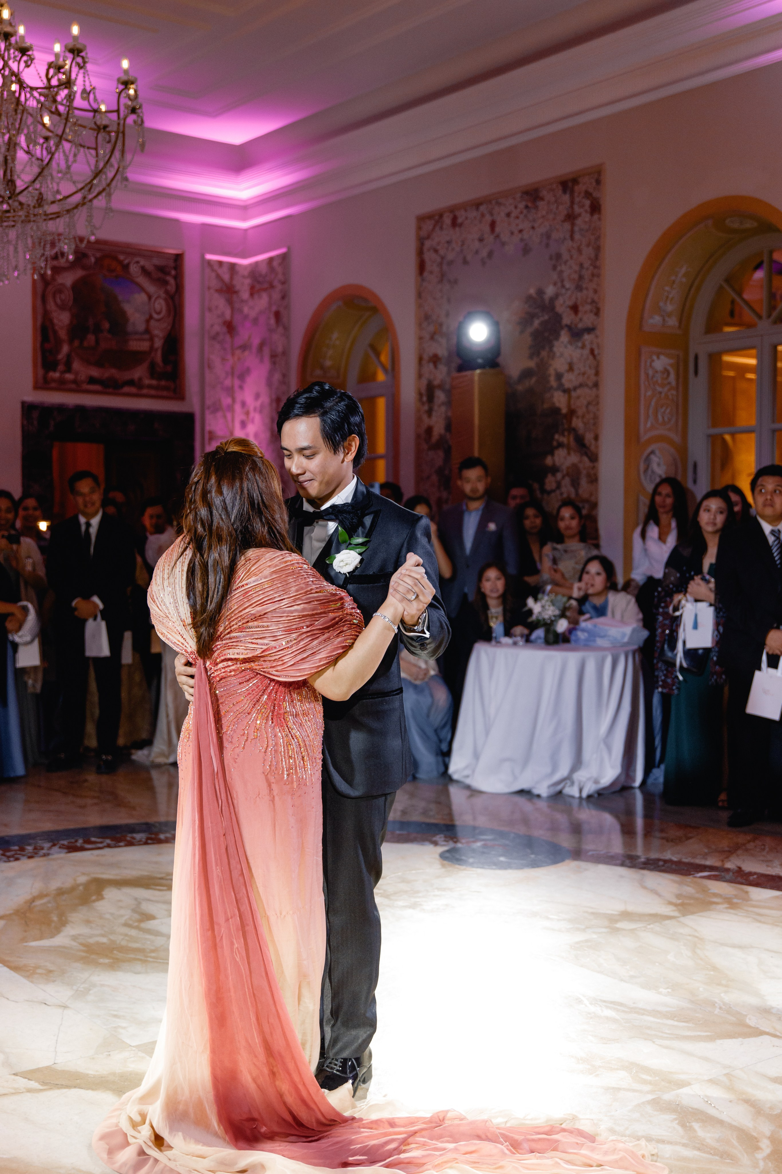 Wedding photographer Italy Rome, Tuscany, Lake Como, Sicily, Puglia. Wedding Photographer Rome Tuscany Como Sicily Puglia Amalfy Italy- Oksana Savenchuk