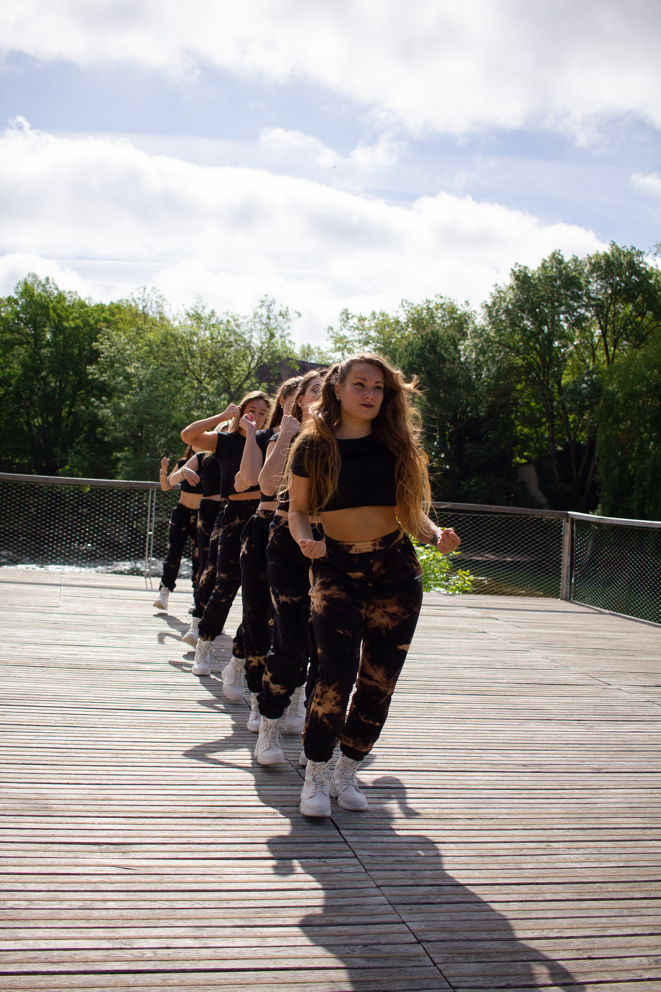 Backstage de tournage T&K. Photographe professionnelle à Poitiers, Tours et Châtellerault | Studio photo entre Poitiers et Tours – portraits, familles, entreprises, ma
