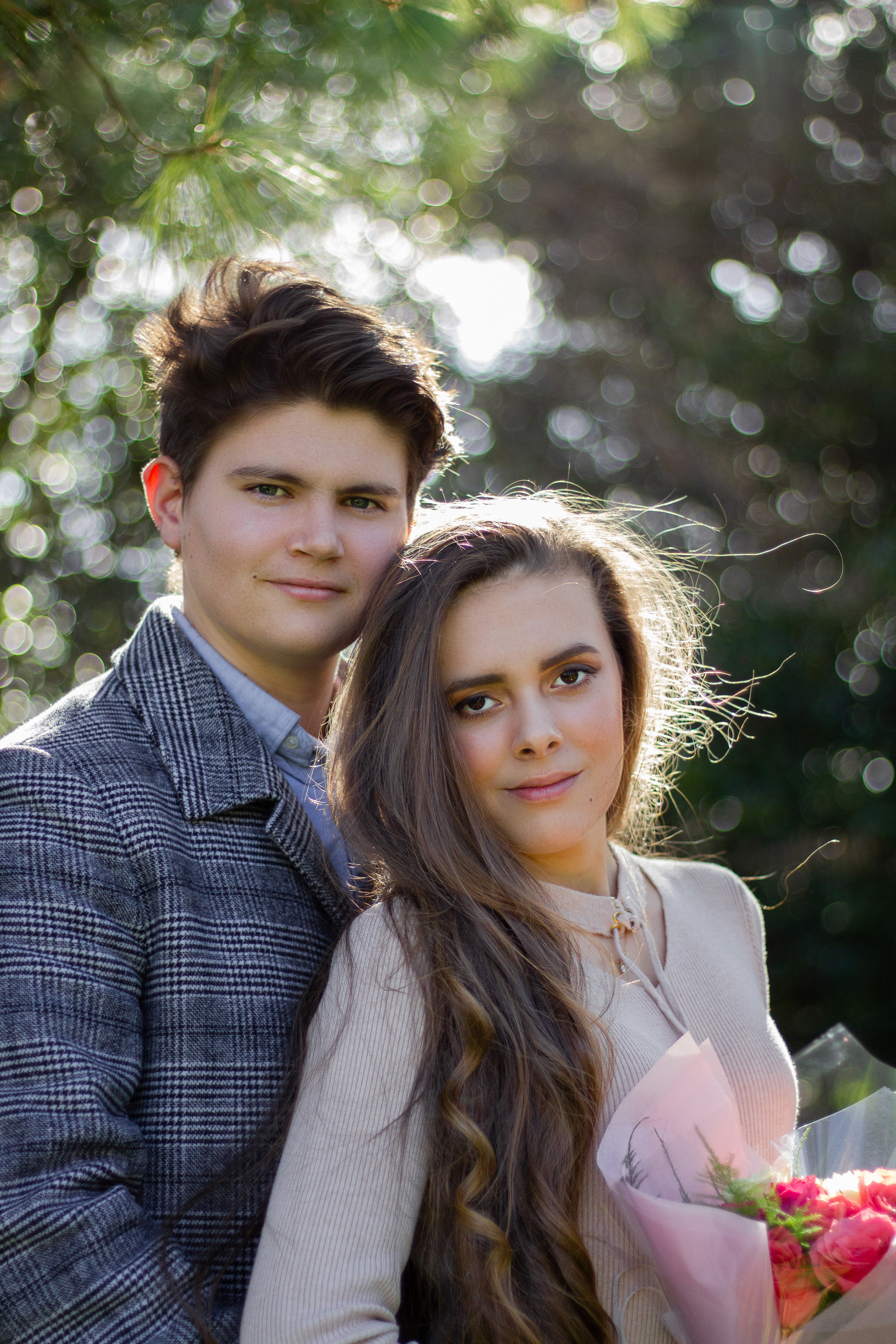 Jeunes Amoureux. Photographe professionnelle à Poitiers, Tours et Châtellerault | Studio photo entre Poitiers et Tours – portraits, familles, entreprises, ma