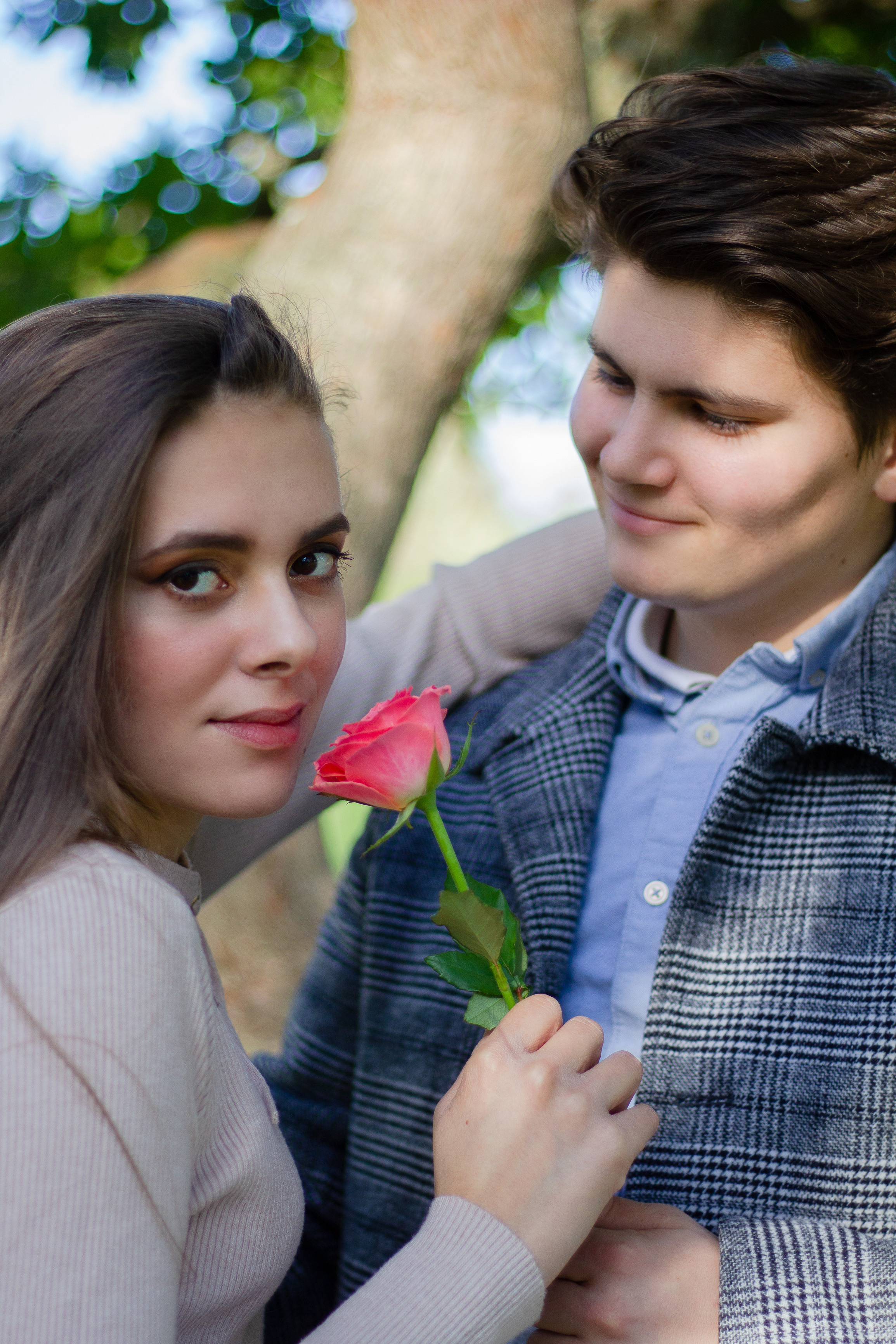 Jeunes Amoureux. Photographe professionnelle à Poitiers, Tours et Châtellerault | Studio photo entre Poitiers et Tours – portraits, familles, entreprises, ma