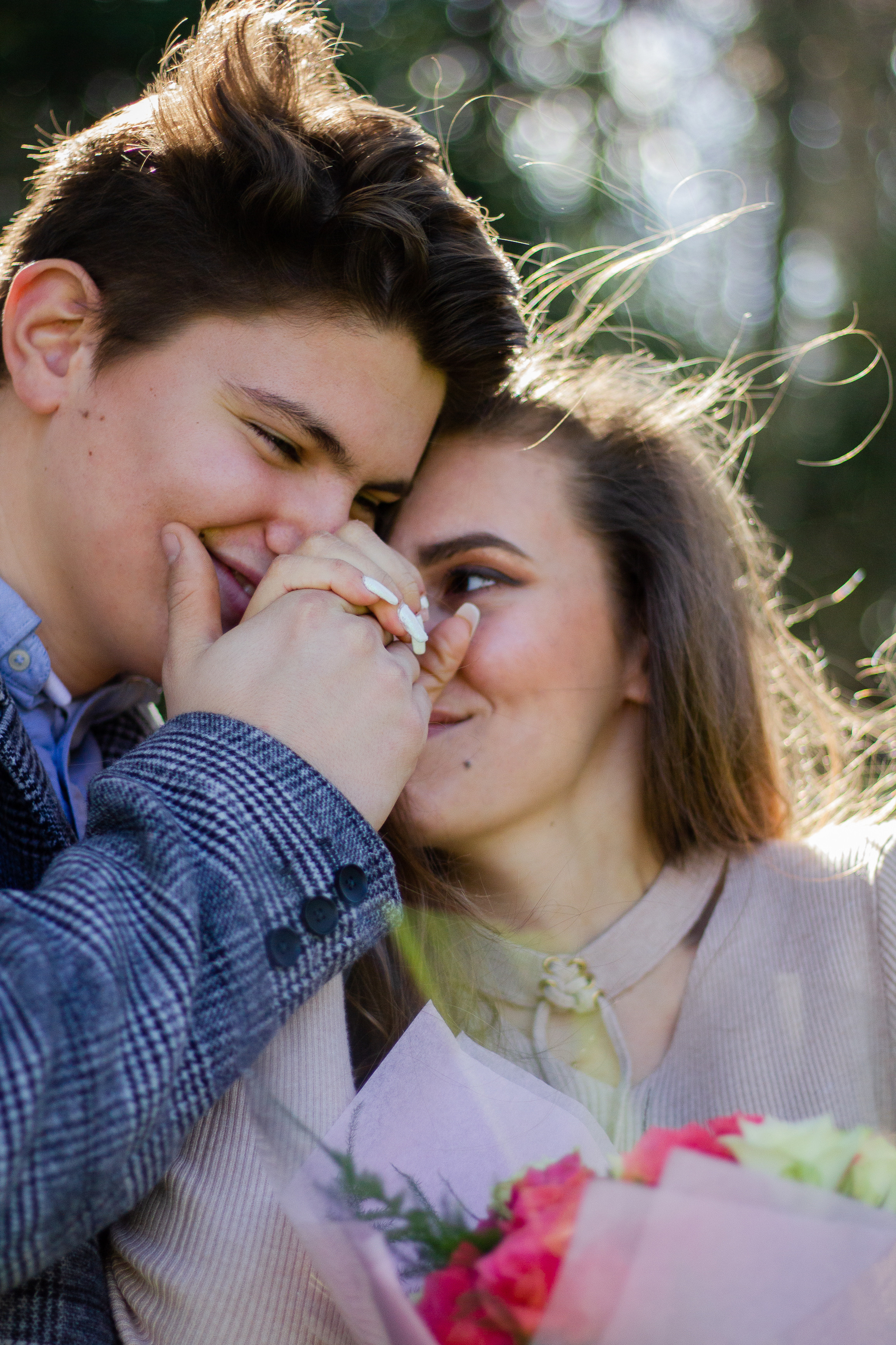 Jeunes Amoureux. Photographe professionnelle à Poitiers, Tours et Châtellerault | Studio photo entre Poitiers et Tours – portraits, familles, entreprises, ma