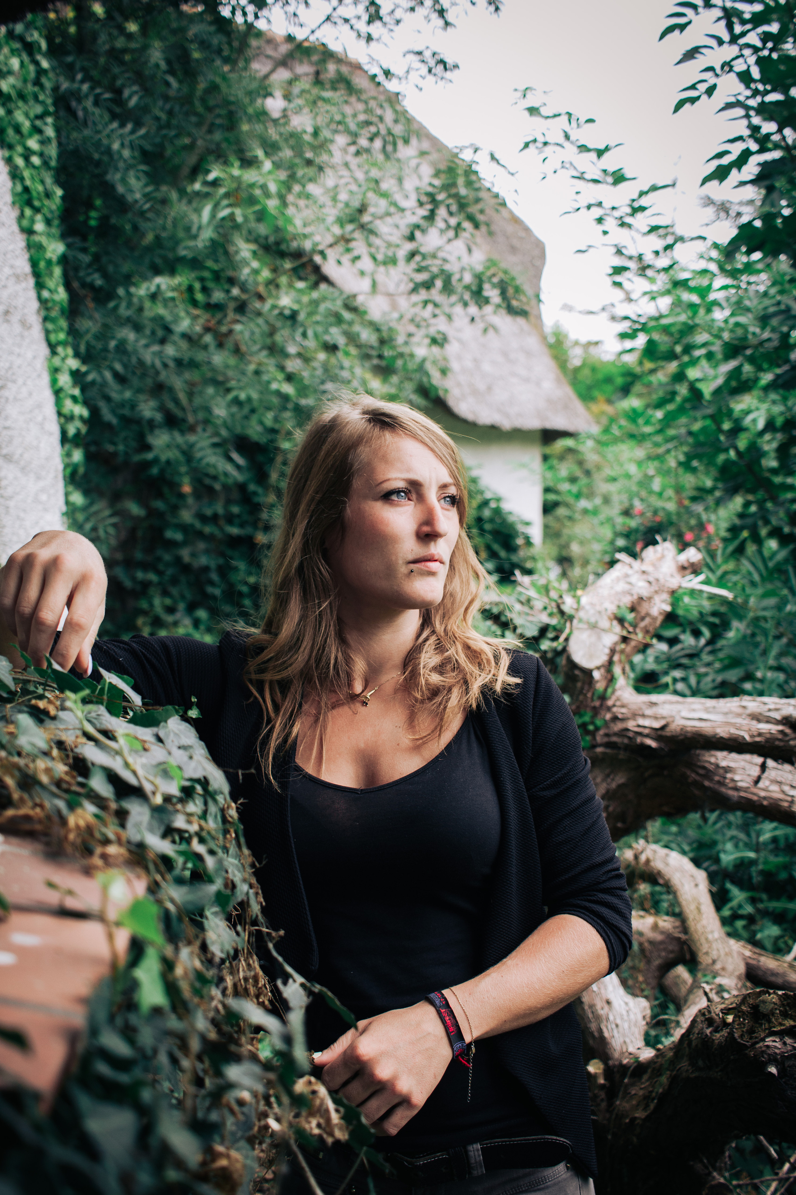 Charlotte. Professional Photographer in France | Poitiers, Tours & Châtellerault | Portrait, Family, Corporate & Wedding Photography