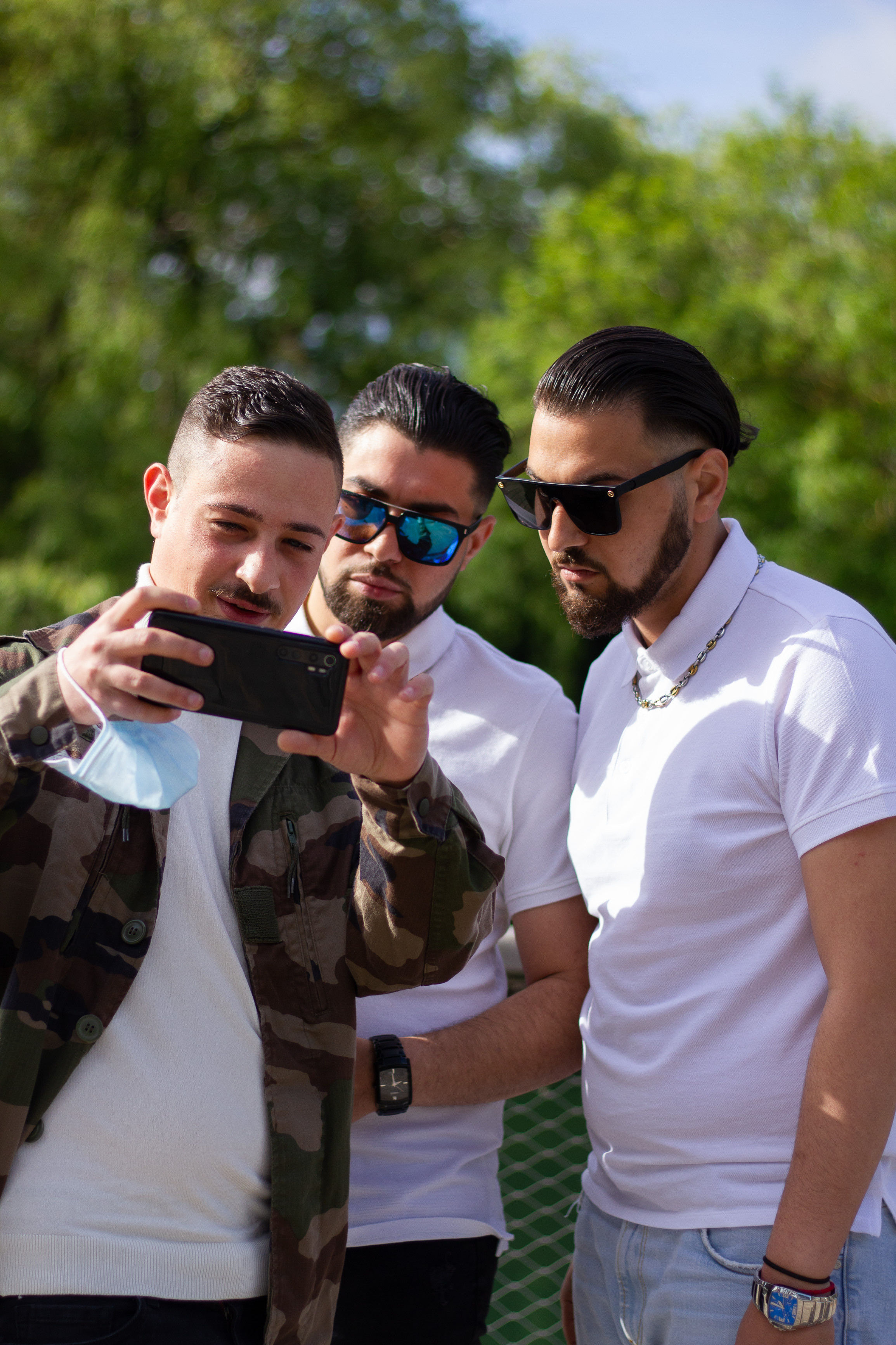 Backstage de tournage T&K. Photographe professionnelle à Poitiers, Tours et Châtellerault | Studio photo entre Poitiers et Tours – portraits, familles, entreprises, ma