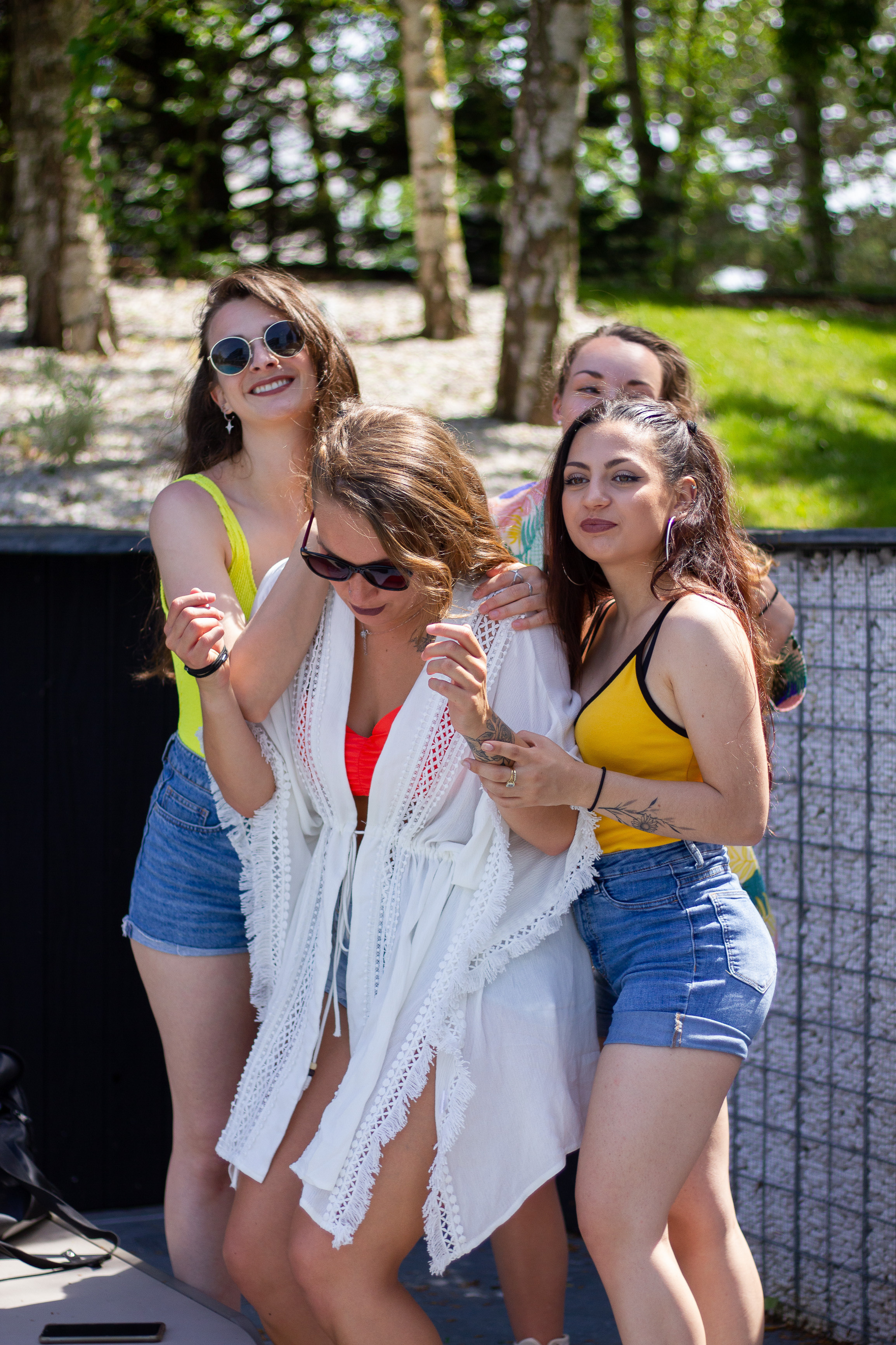 Backstage de tournage T&K. Photographe professionnelle à Poitiers, Tours et Châtellerault | Studio photo entre Poitiers et Tours – portraits, familles, entreprises, ma