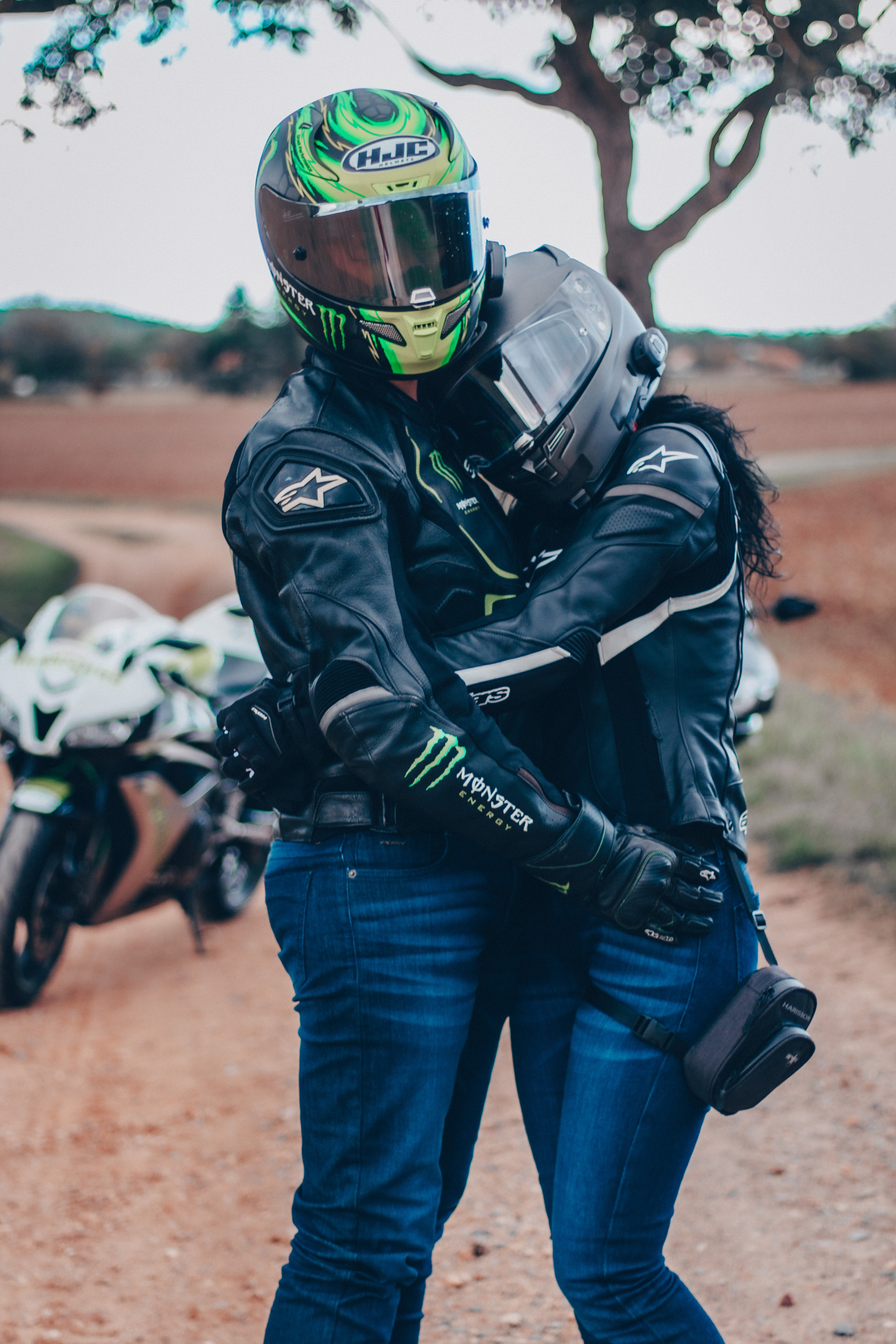 Bike Couple. Photographe professionnelle à Poitiers, Tours et Châtellerault | Studio photo entre Poitiers et Tours – portraits, familles, entreprises, ma