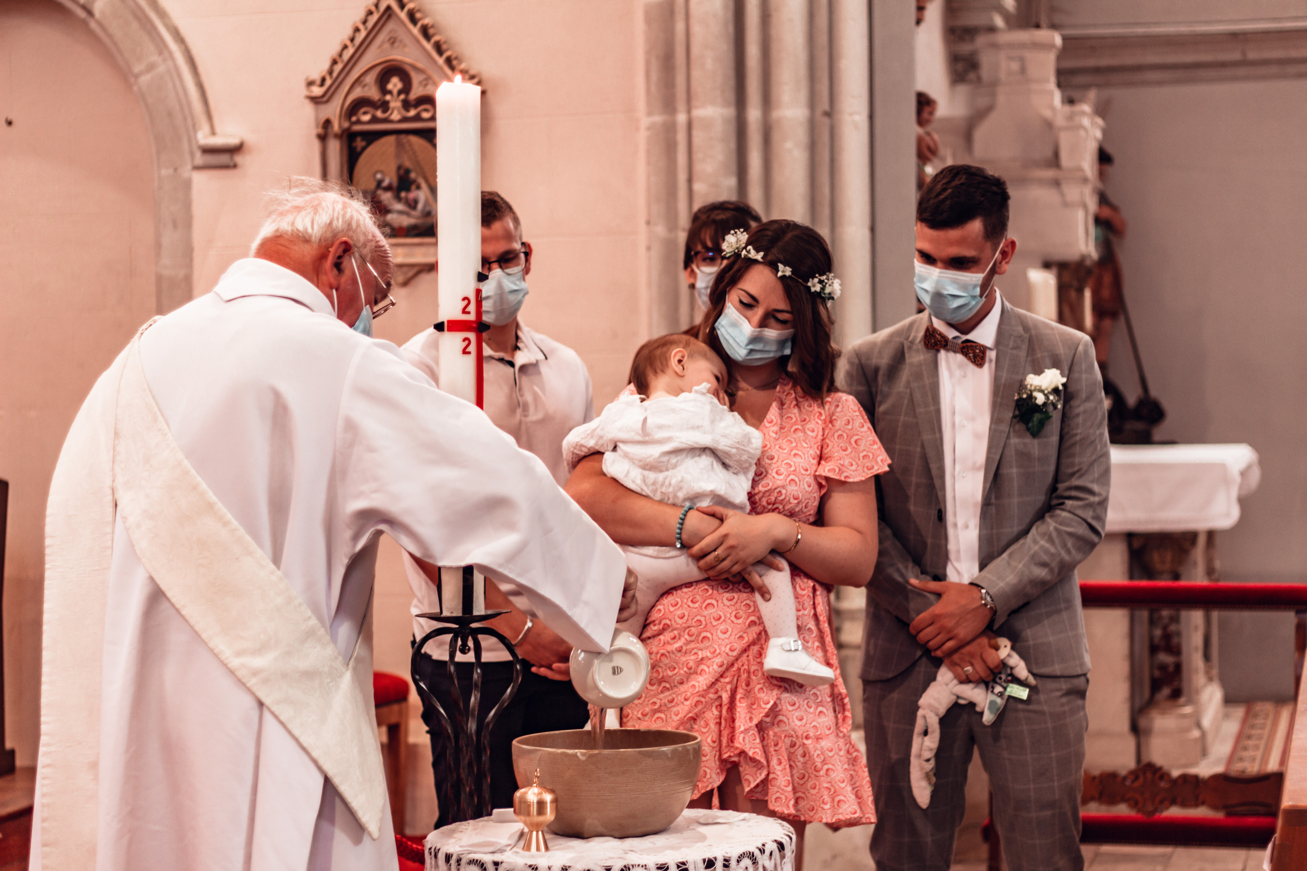 Baptême de Leia. Photographe professionnelle à Poitiers, Tours et Châtellerault | Studio photo entre Poitiers et Tours – portraits, familles, entreprises, ma