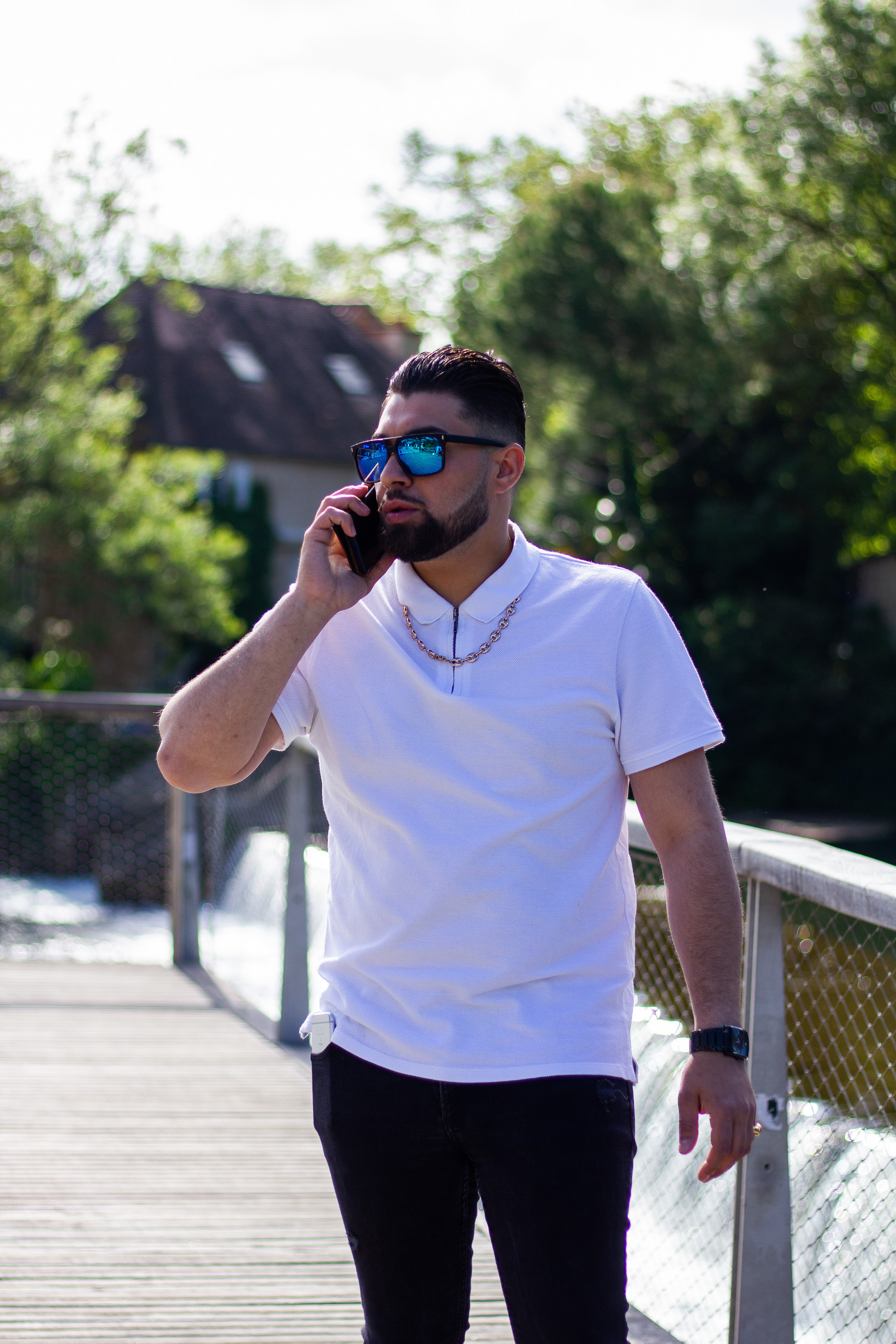 Backstage de tournage T&K. Photographe professionnelle à Poitiers, Tours et Châtellerault | Studio photo entre Poitiers et Tours – portraits, familles, entreprises, ma